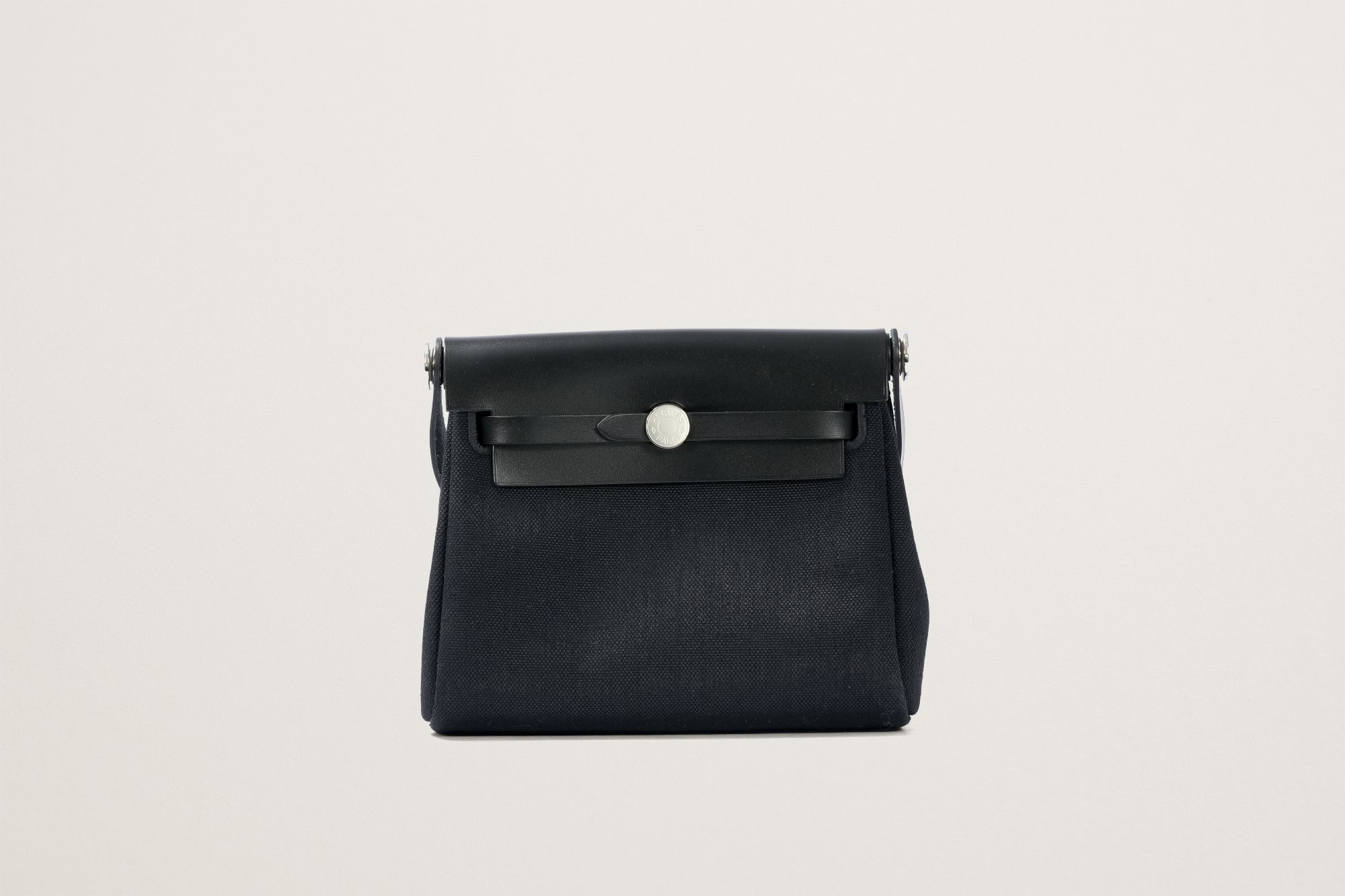 HERMES エールバッグミニ 黒 – GINZA SATAKE