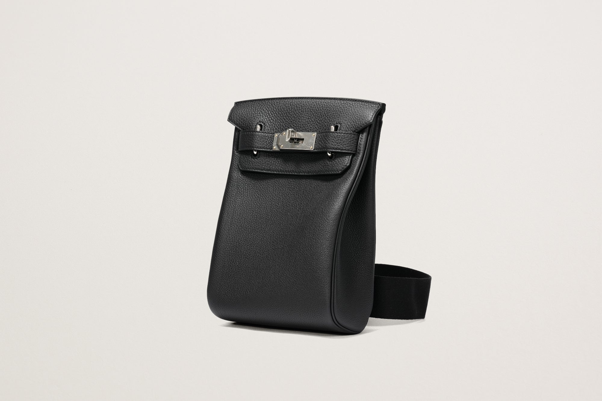 HERMES ケリーアッカドPM 黒