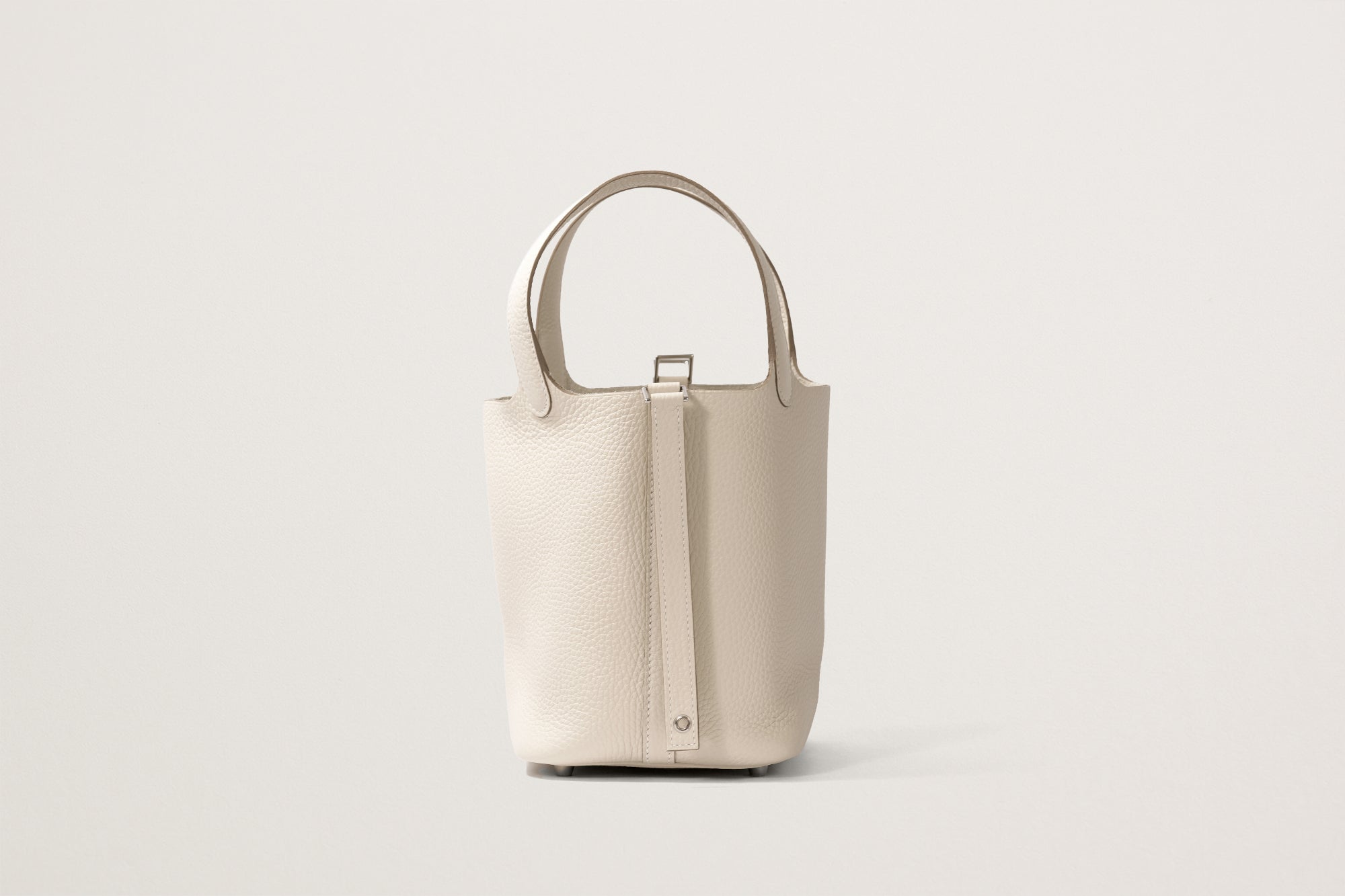 HERMES ピコタンロック18 クレ