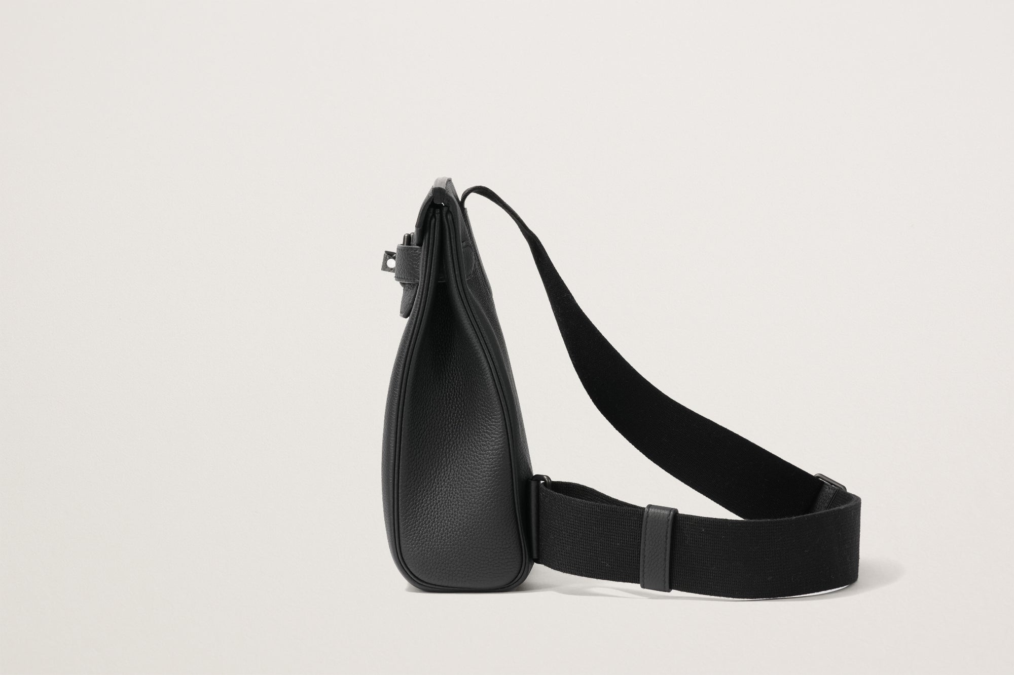 HERMES ケリー アッカドPM 黒