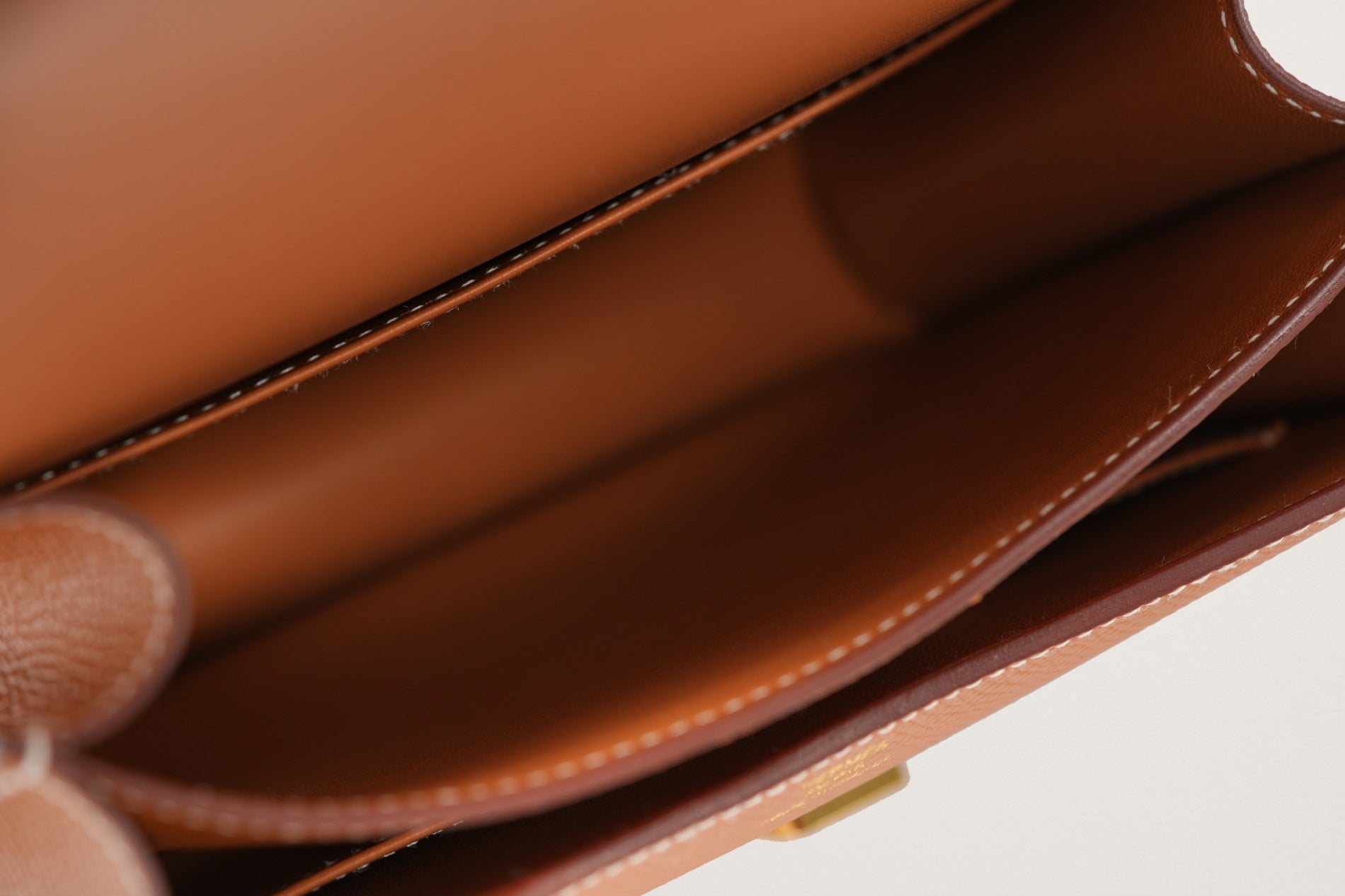 HERMES コンスタンスミニ ゴールド