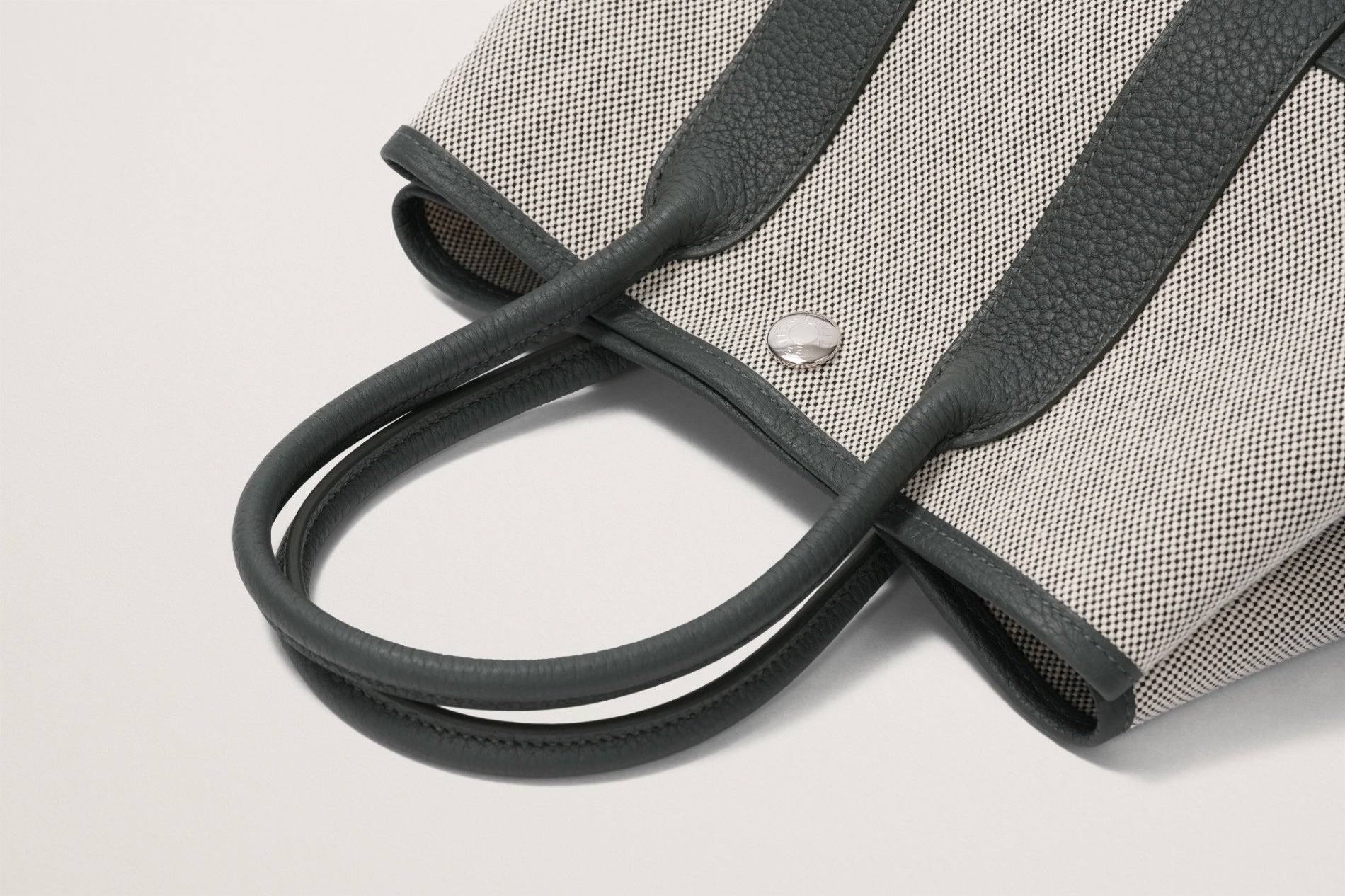 HERMES ネオ・ガーデン23 ヴェールマングローブ