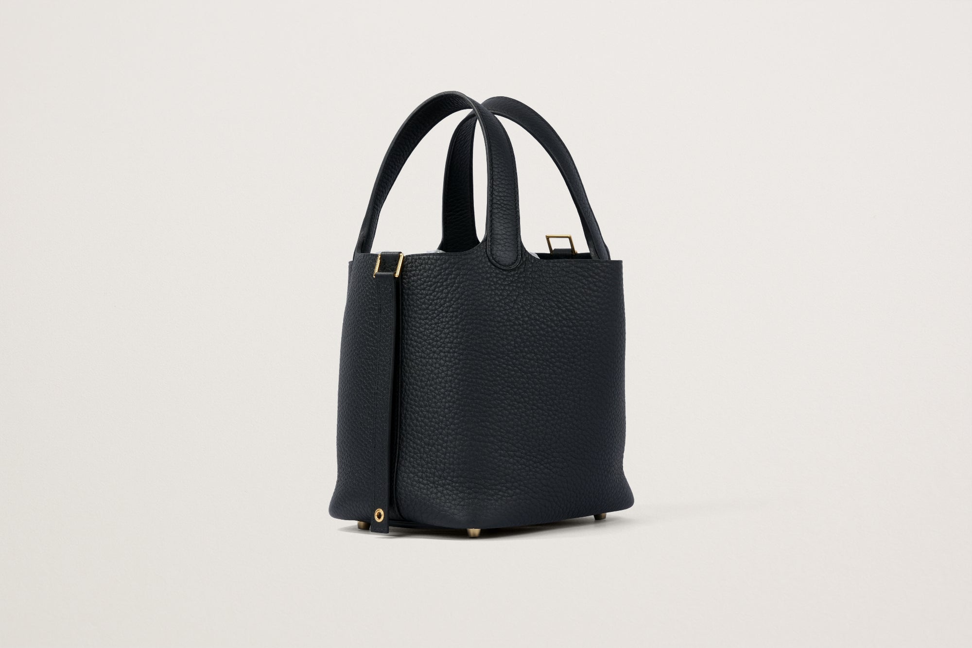 HERMES ピコタンロック18 黒 – GINZA SATAKE