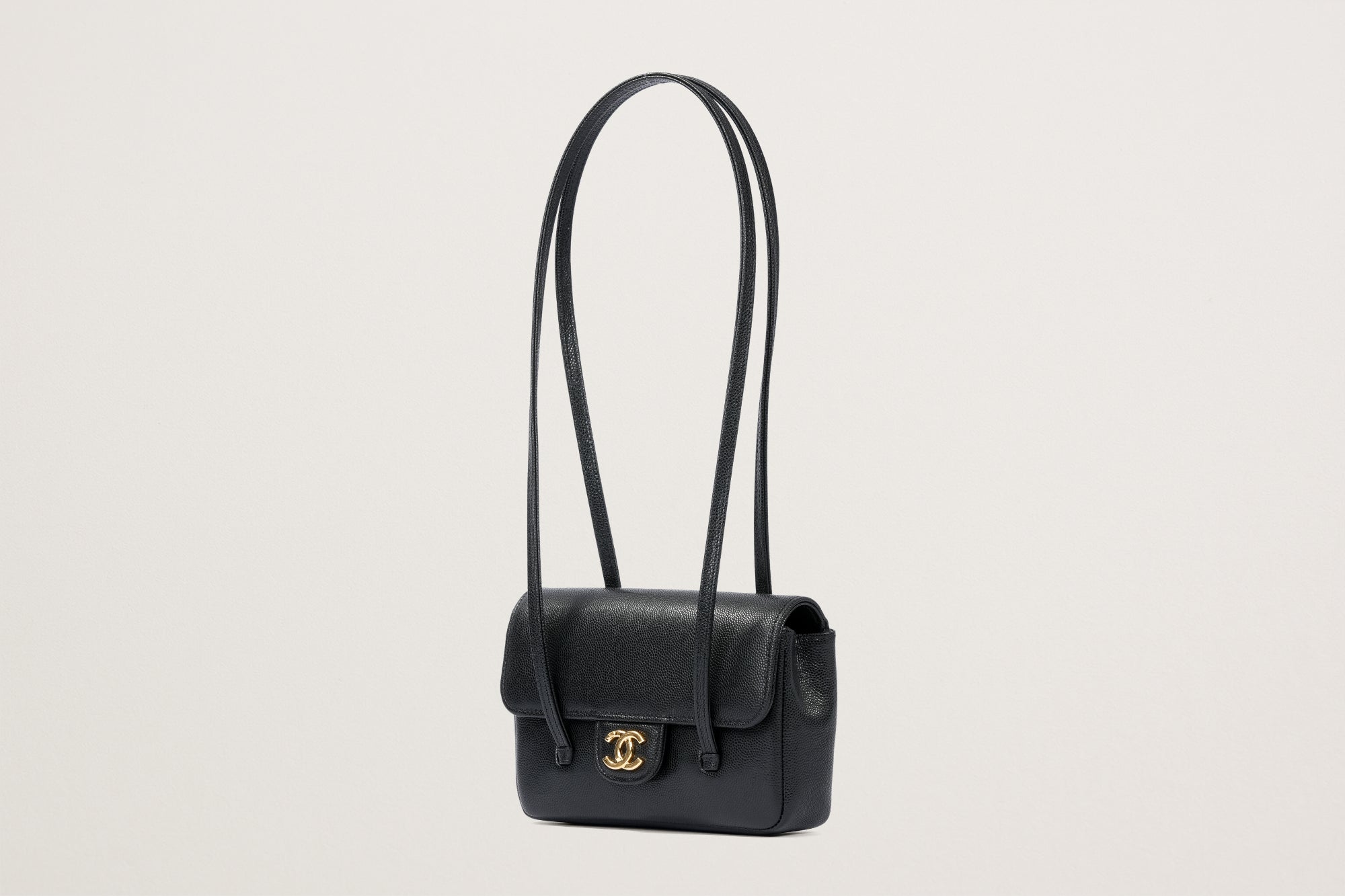 CHANEL ストラップ クラッチ バッグ – GINZA SATAKE