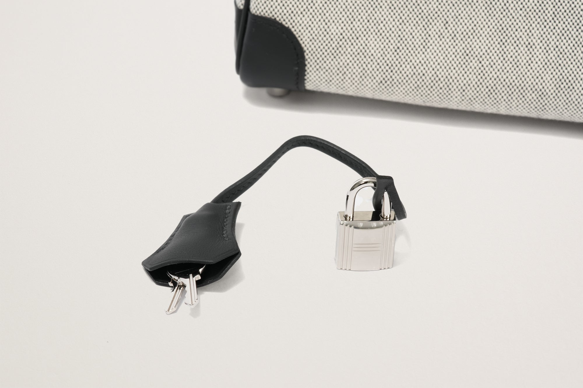 HERMES バーキン25 黒/エクリュ