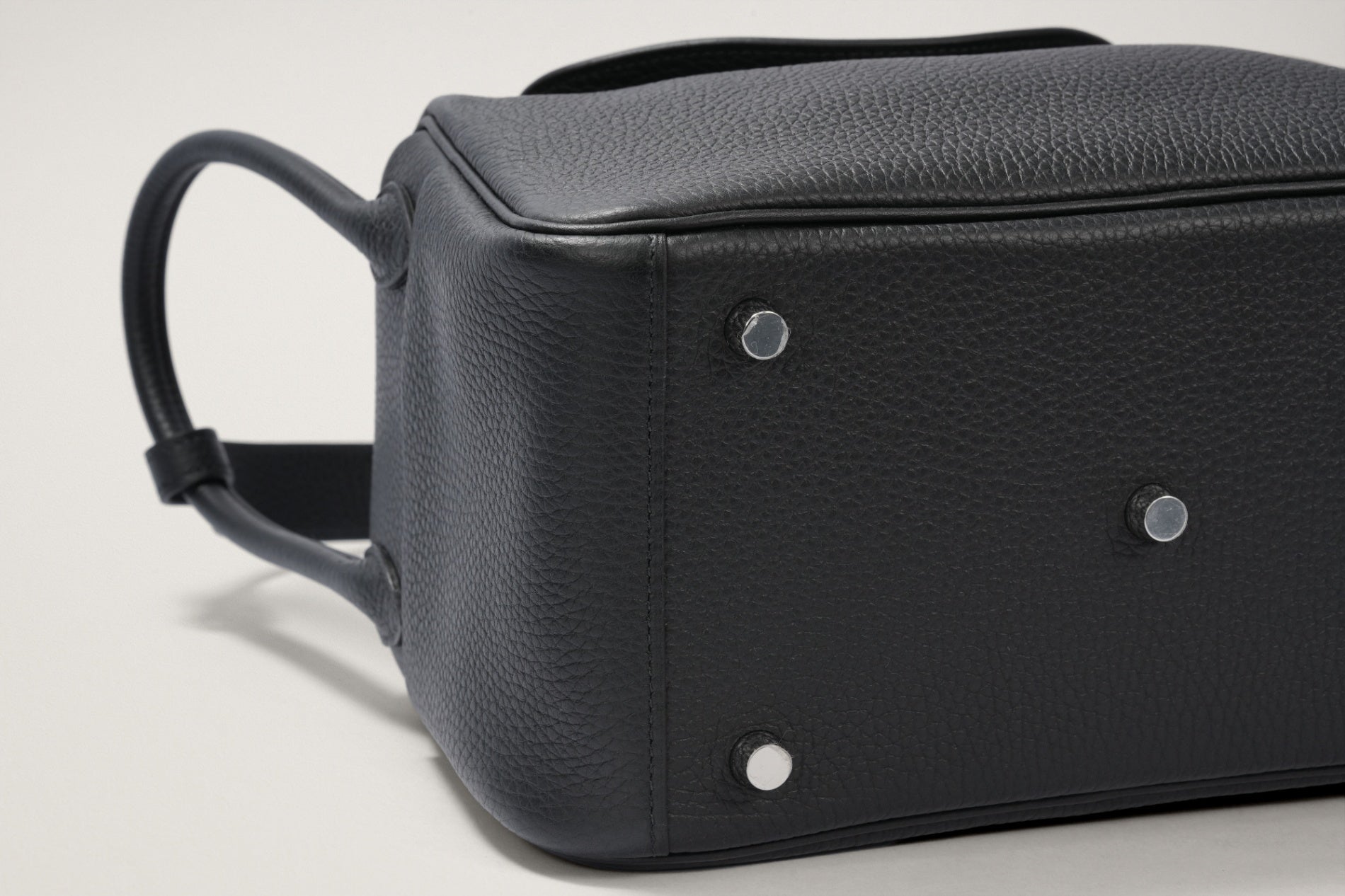 HERMES リンディ26 黒