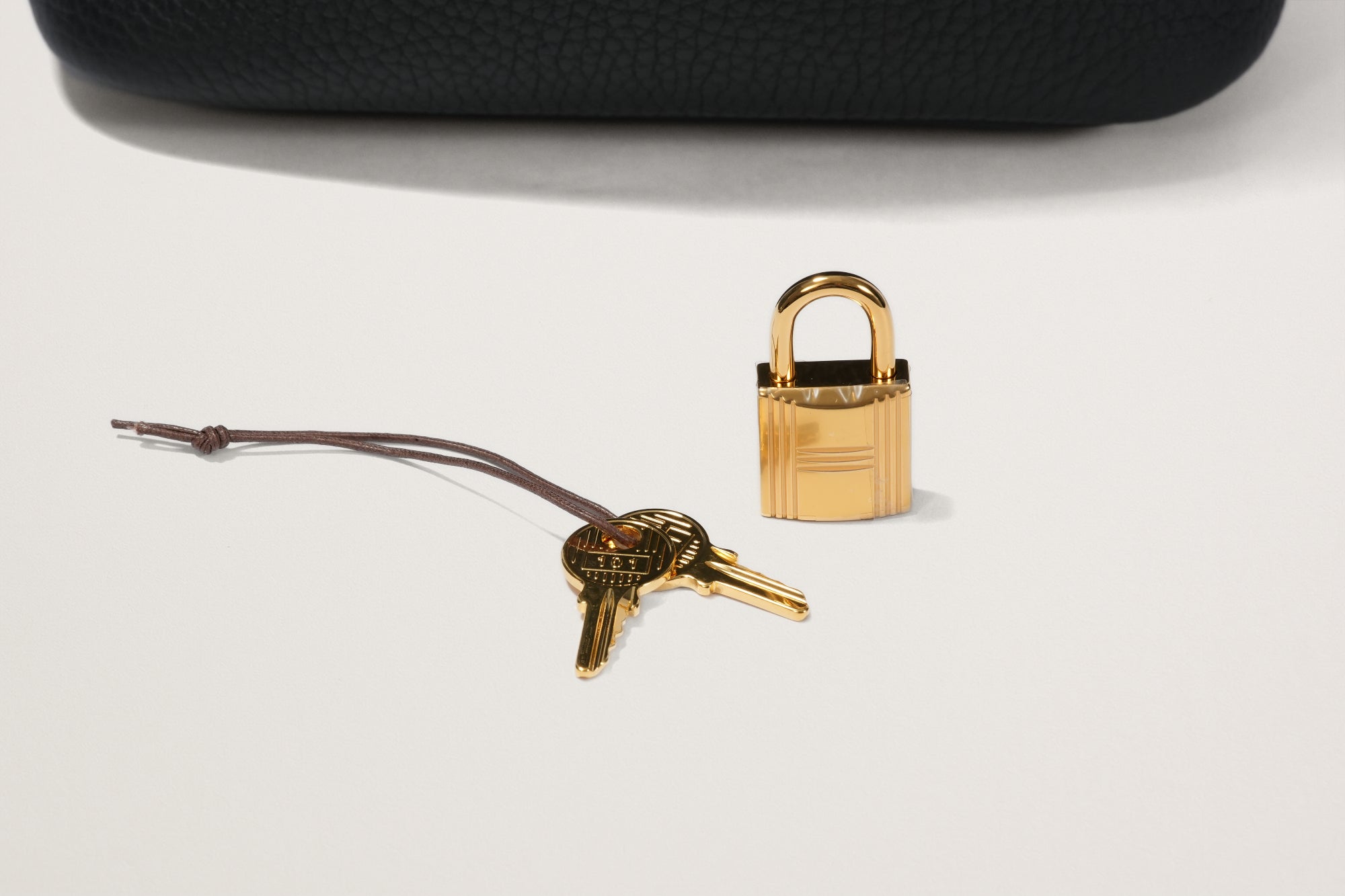 HERMES ピコタンロック18 黒