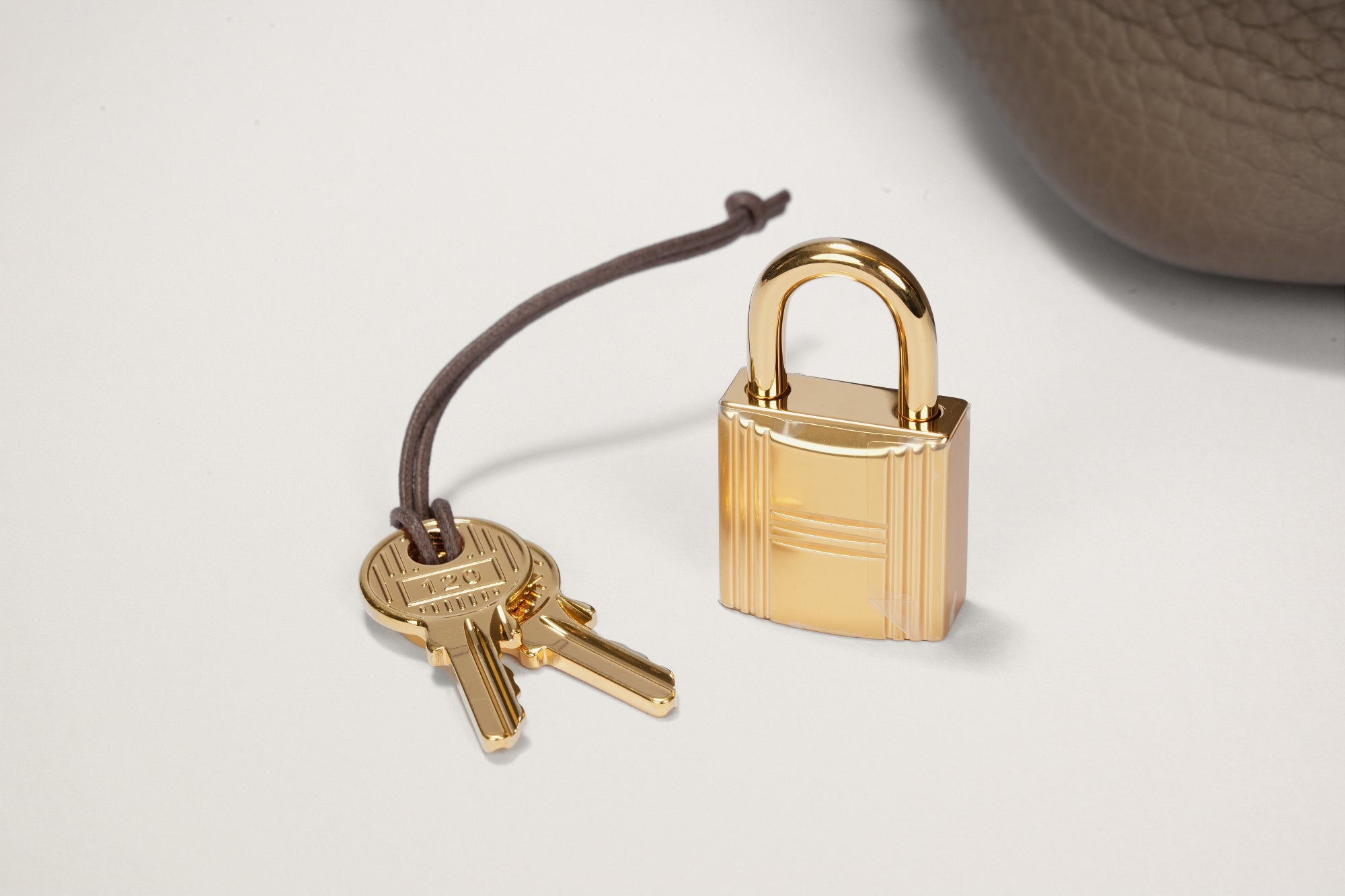 HERMES ピコタンロック18 エトゥープ