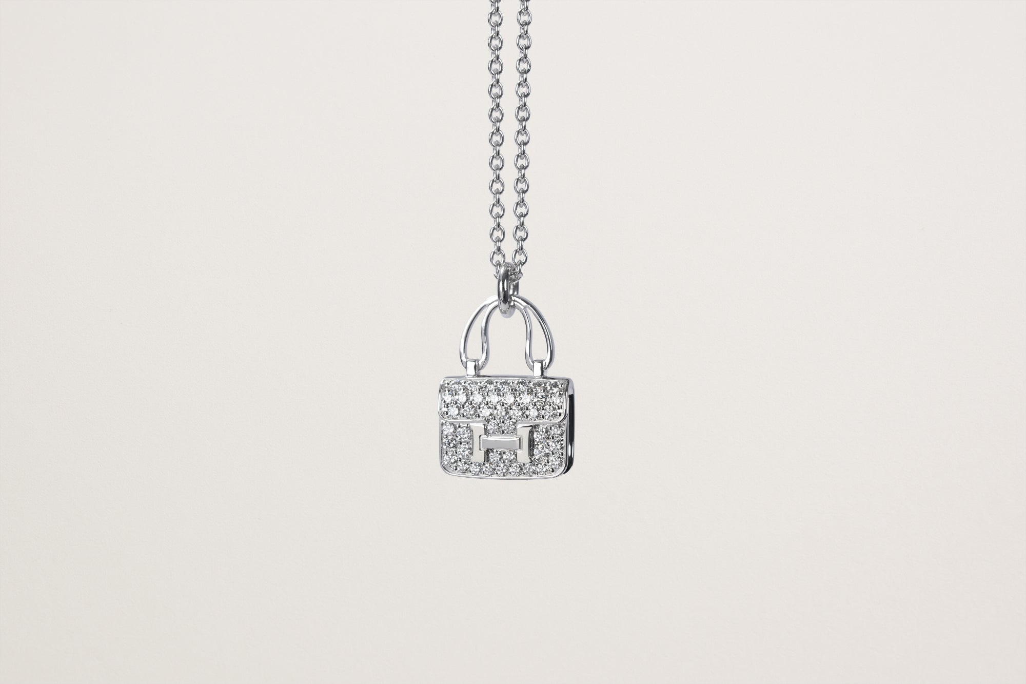 HERMES K18WG アミュレット コンスタンス ダイヤモンドネックレス