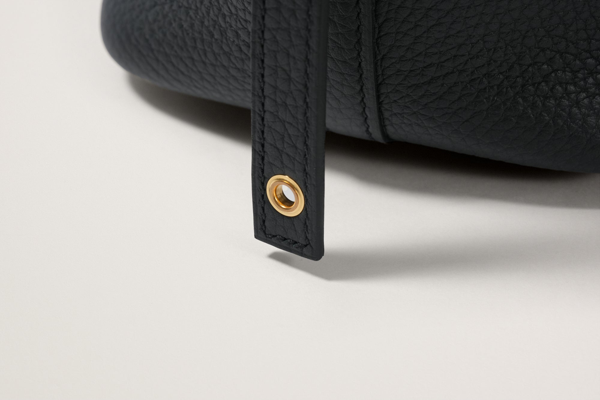 HERMES ピコタンロック18 黒