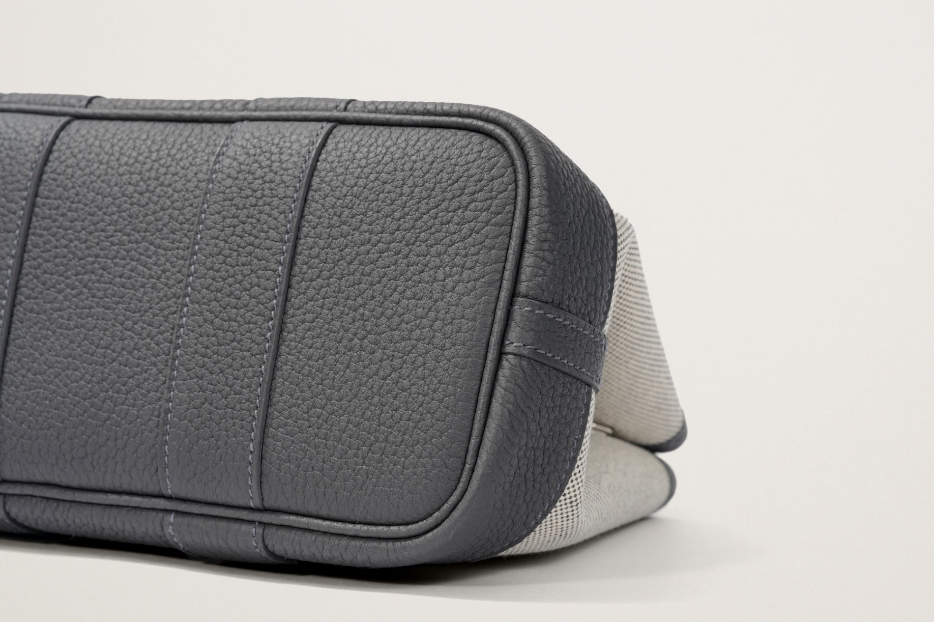 HERMES ネオ・ガーデン23 アルドワーズ/エクリュ