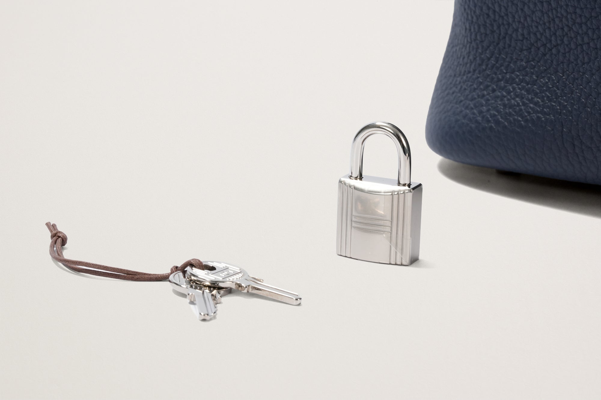 HERMES ピコタンロック18 ブルーニュイ