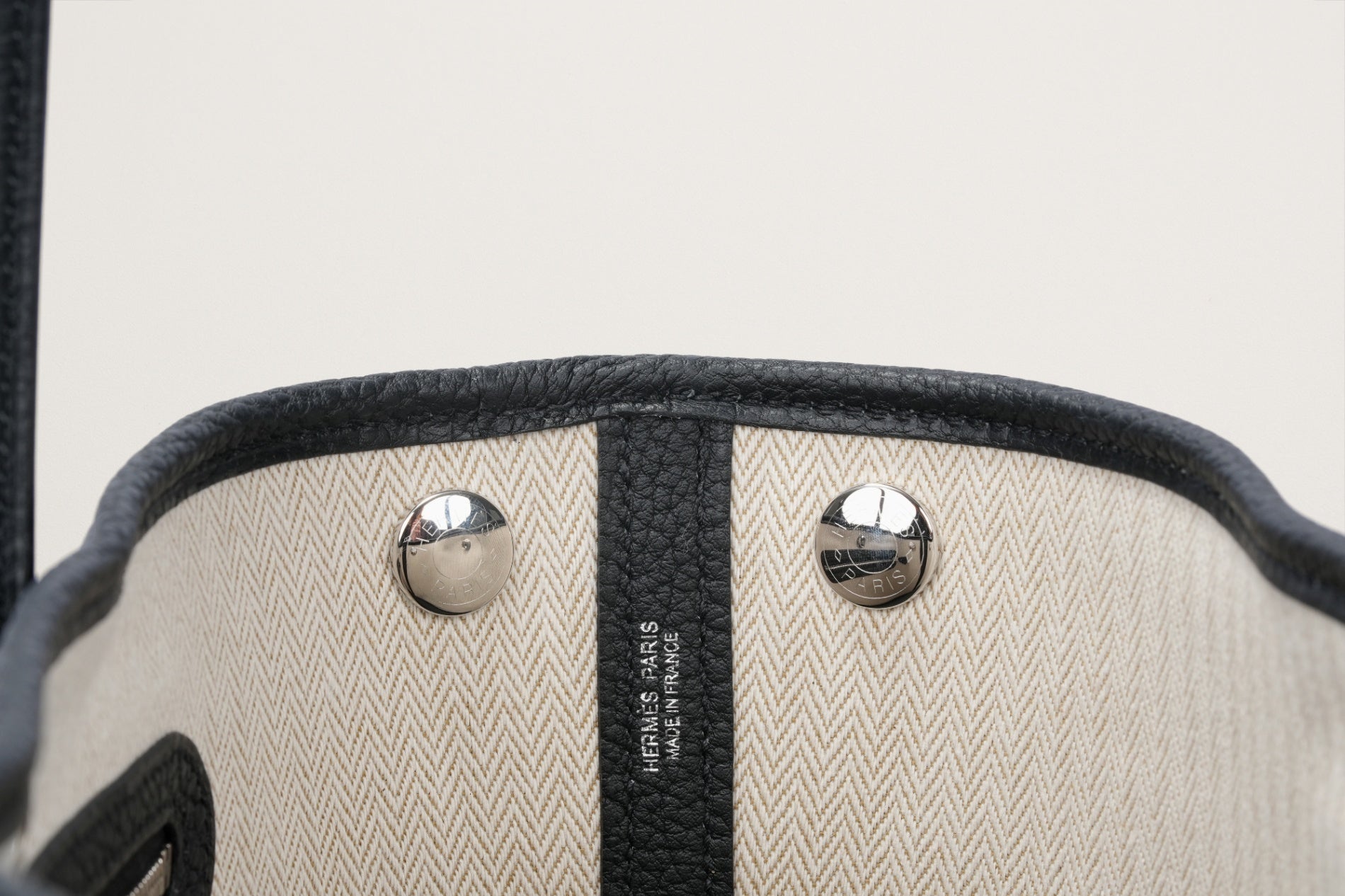HERMES ネオ・ガーデン23 黒