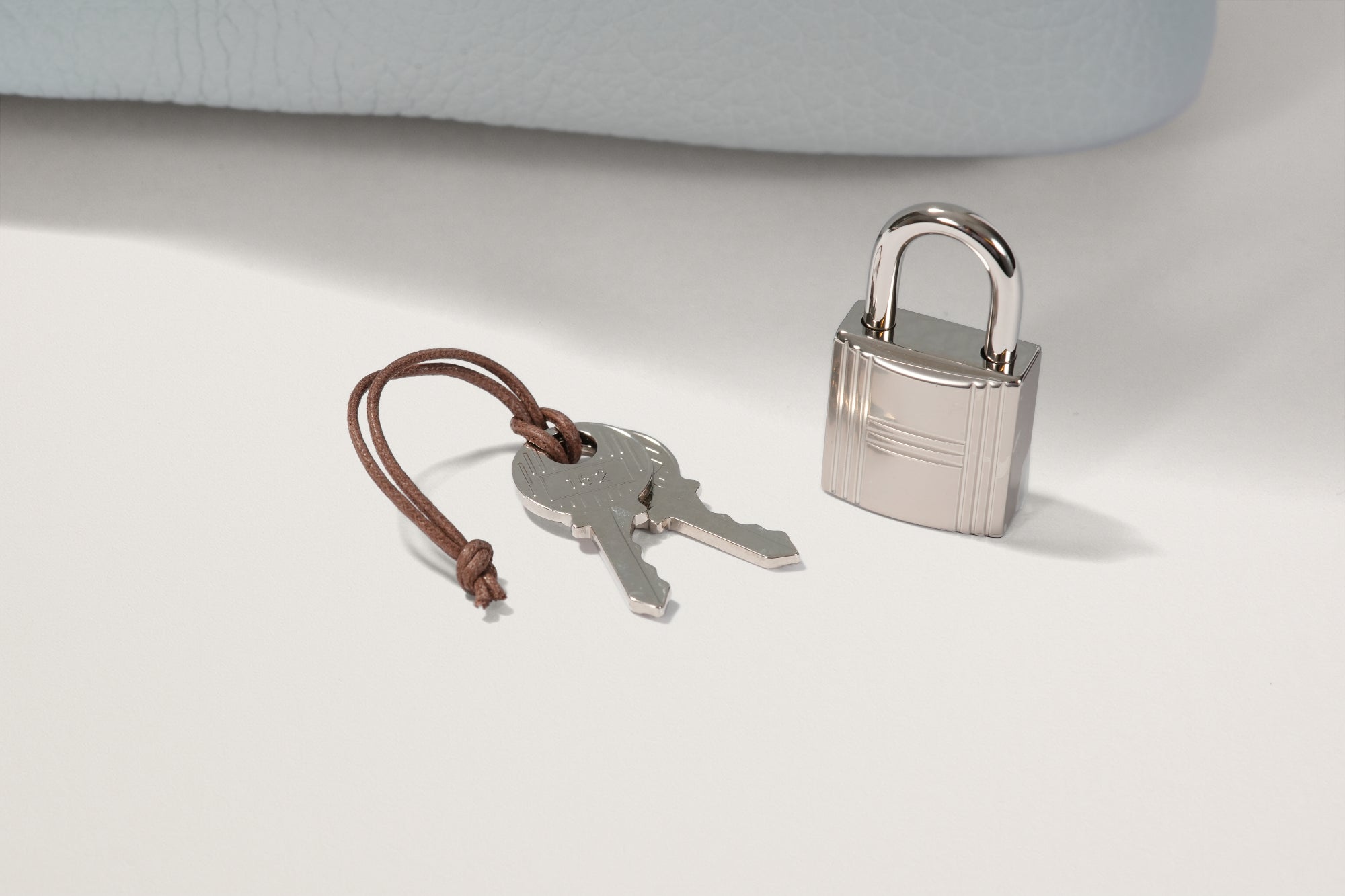 HERMES ピコタンロック18 ブルーぺール