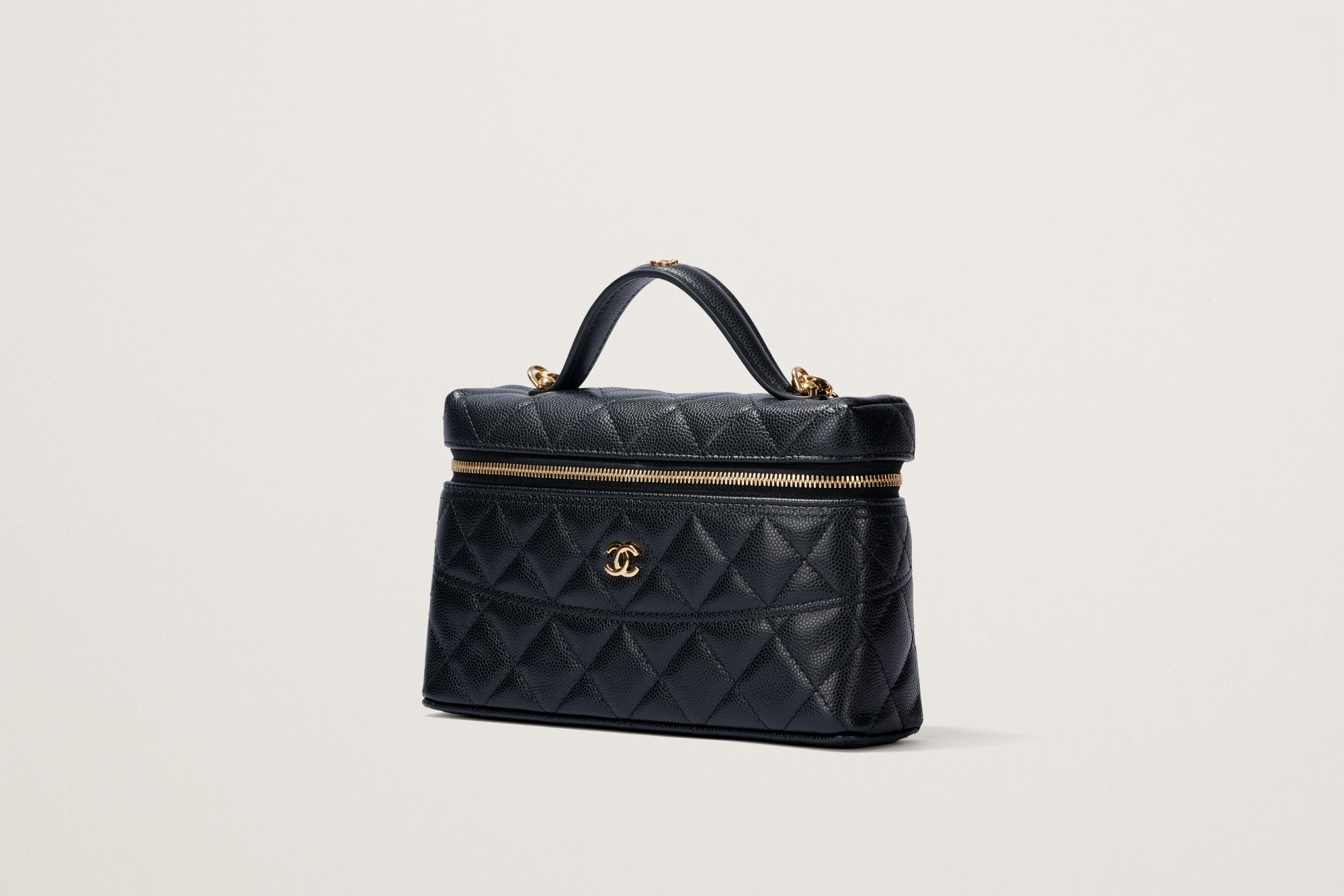 シャネル　CHANEL マトラッセ　ケース CHANEL マトラッセ スモールヴァニティケース – GINZA SATAKE