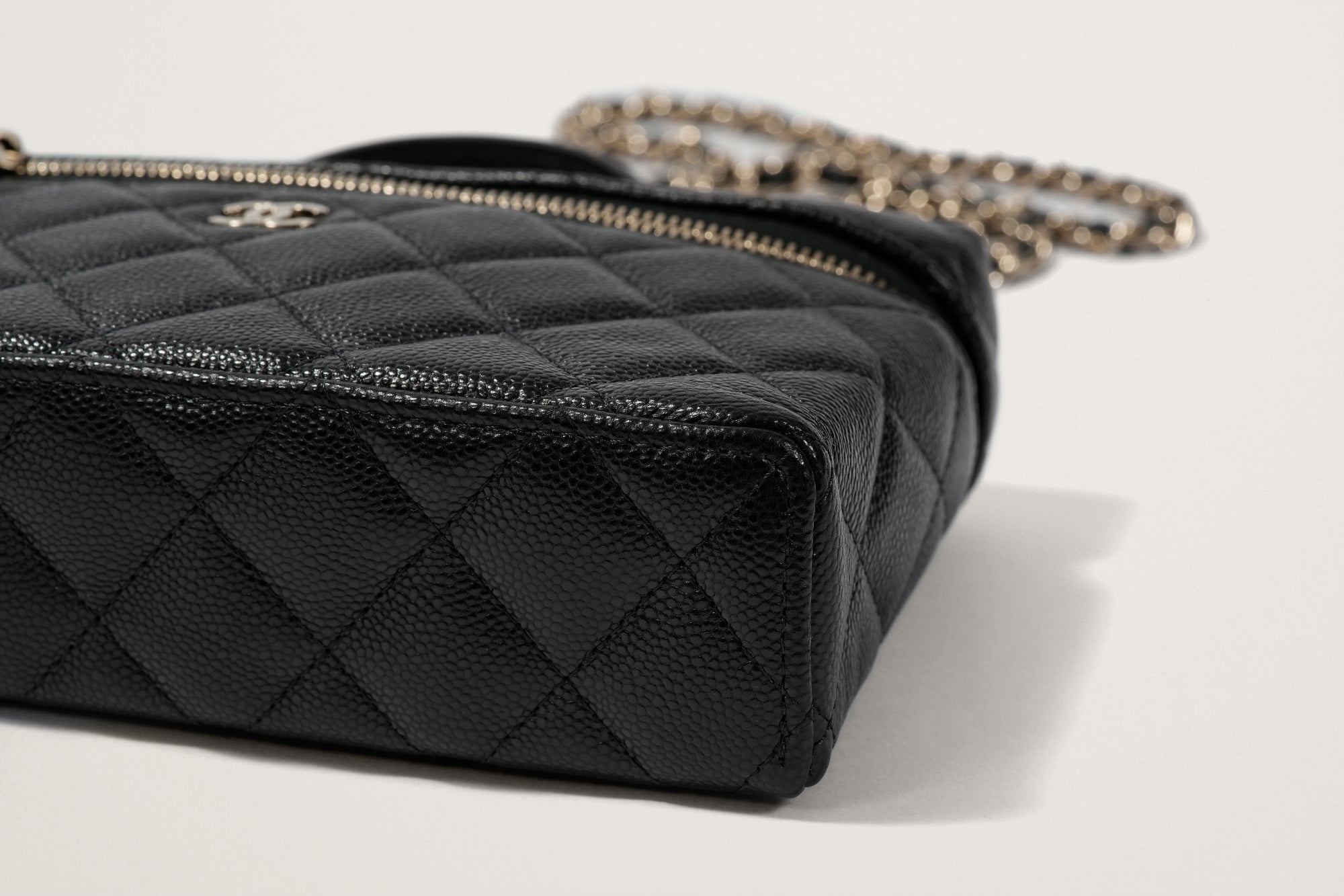 CHANEL マトラッセ スモールヴァニティケース