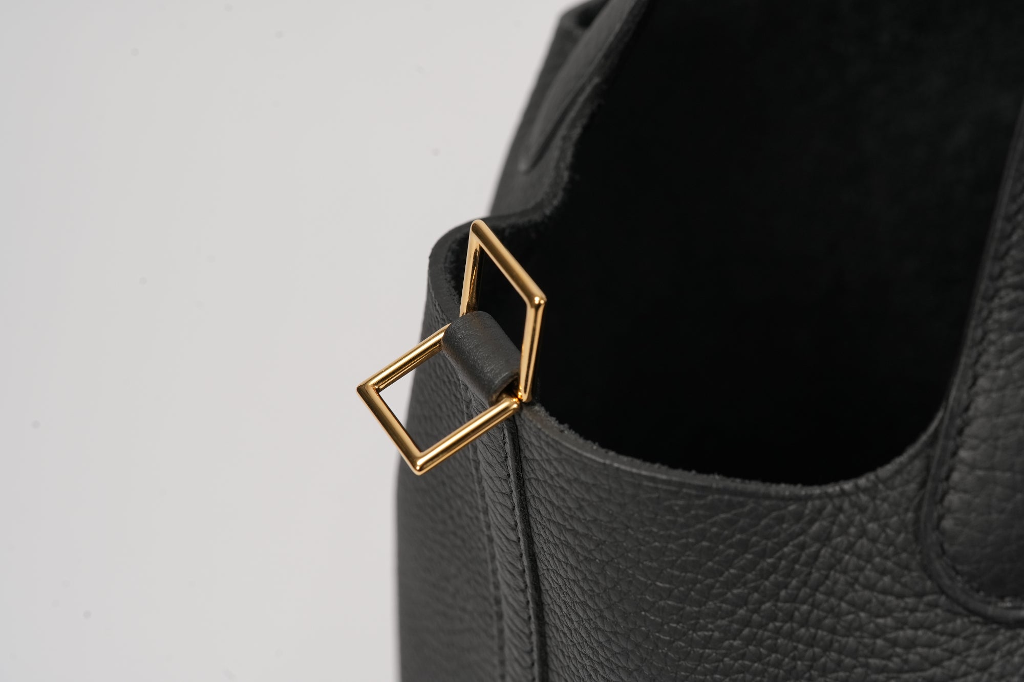 HERMES ピコタンロック18 黒