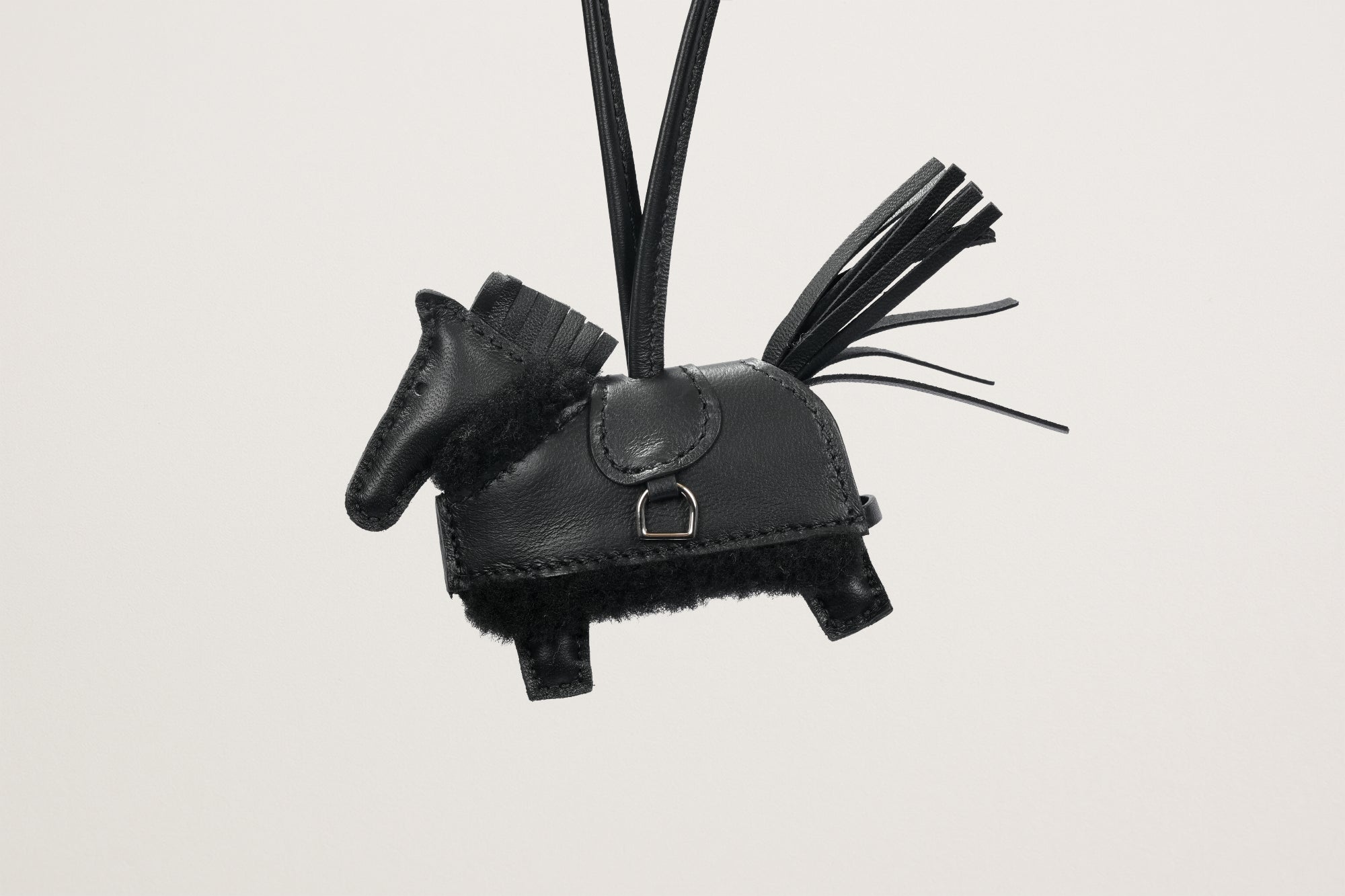HERMES ロデオ ロベオ プラッシュ PM 黒