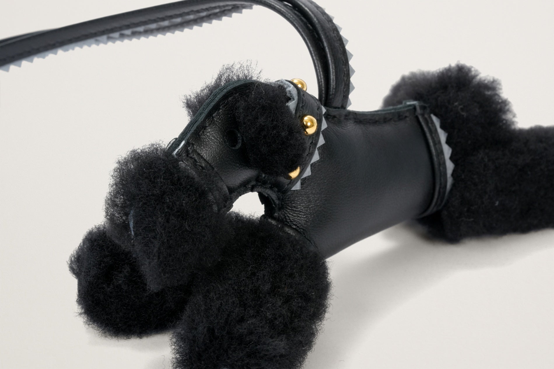 HERMES バディチャーム 首輪付き 黒/グリパンタン