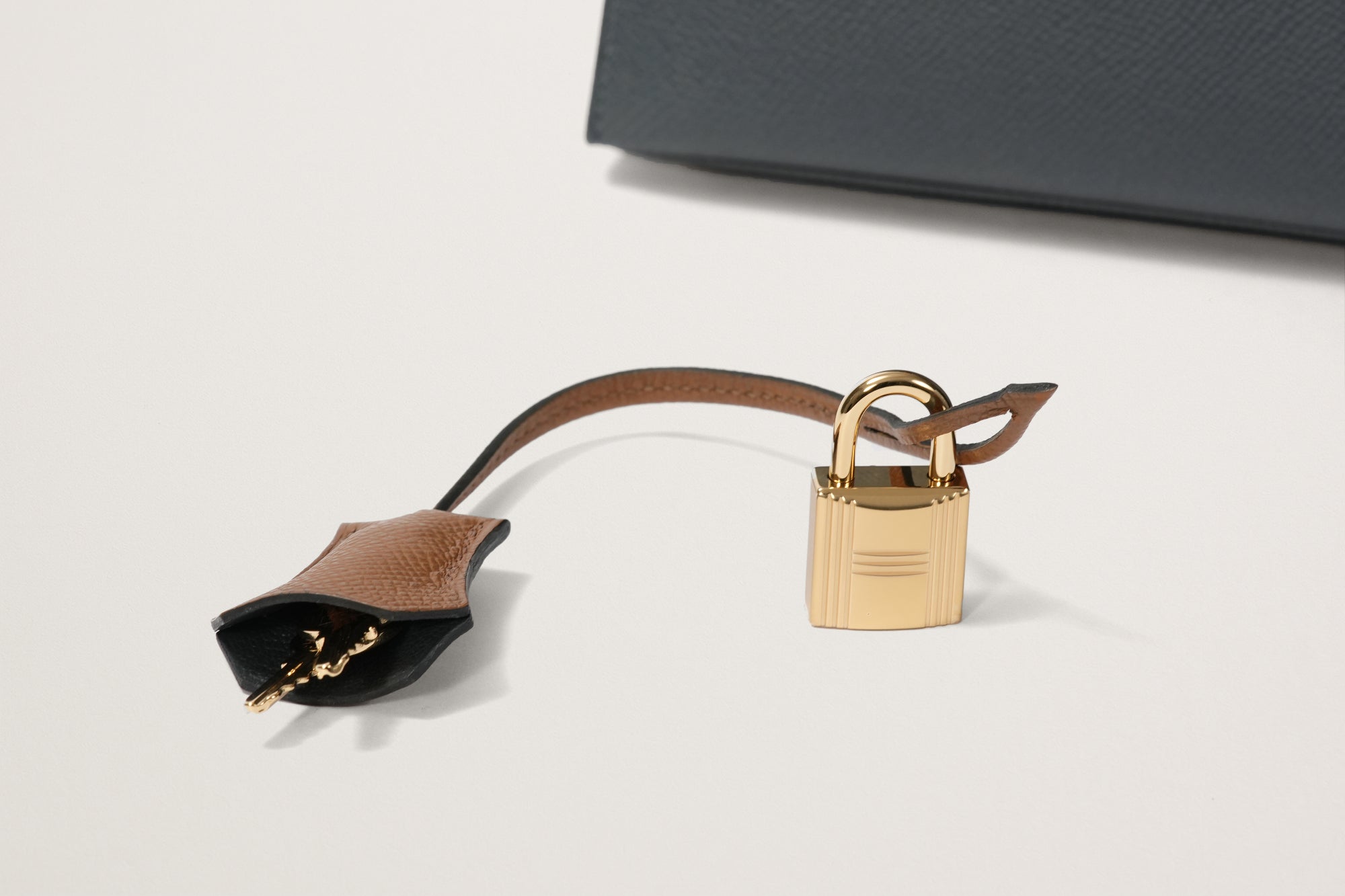 HERMES ケリー25 グリミスティ/黒/アルザン