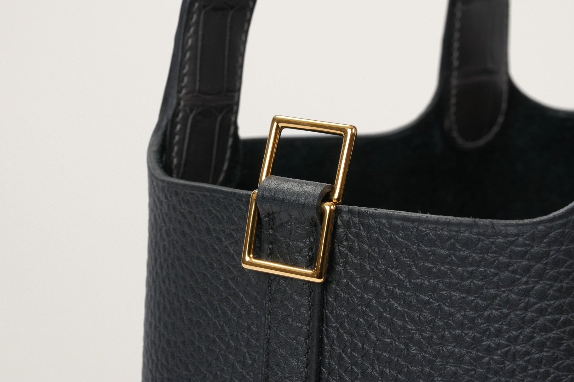 HERMES ピコタンロック18 タッチ 黒/グラファイト