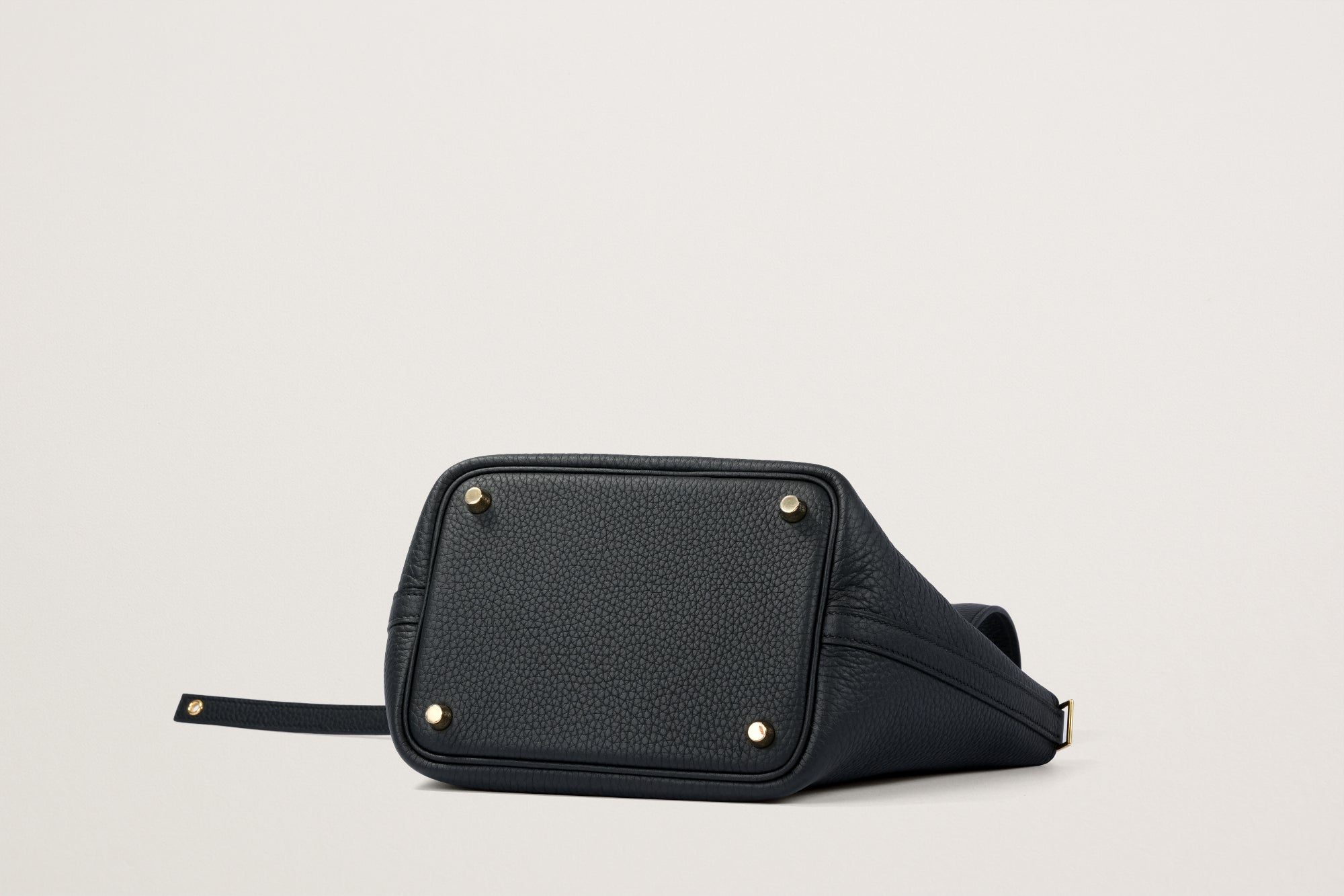 HERMES ピコタンロック18 黒 – GINZA SATAKE