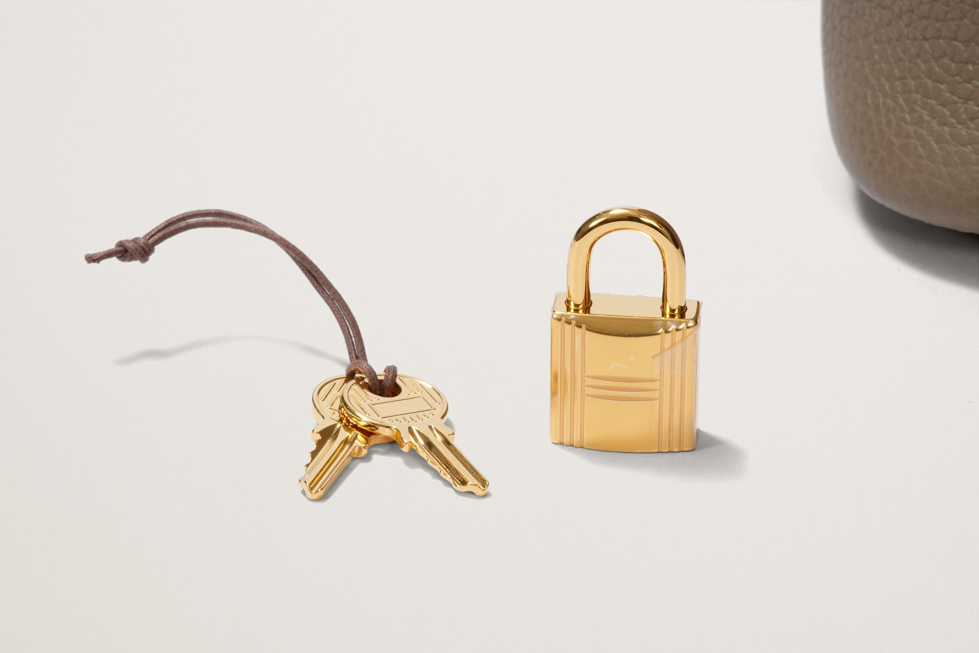 HERMES ピコタンロック18 エトゥープ