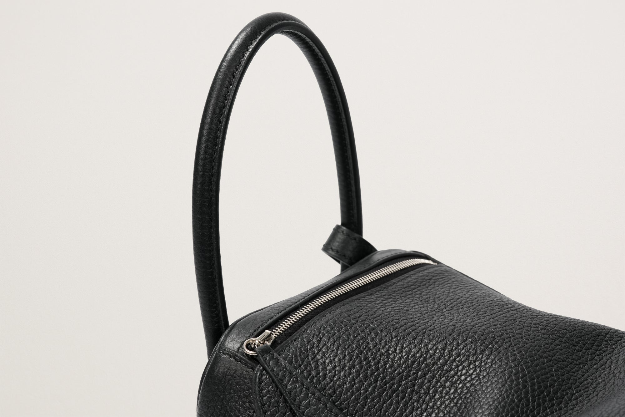 HERMES リンディ26 黒