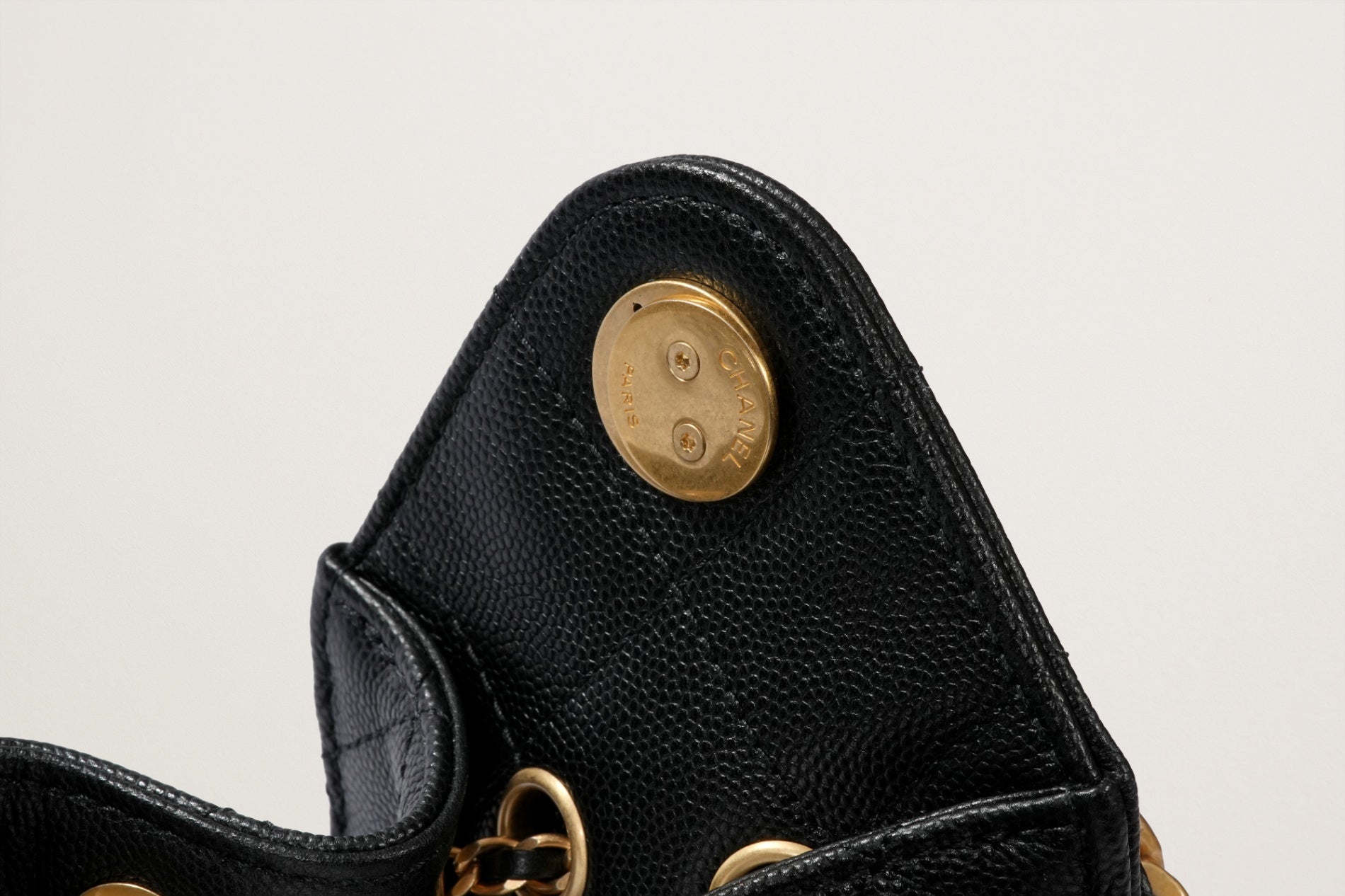 CHANEL 25 ミニハンドバッグ