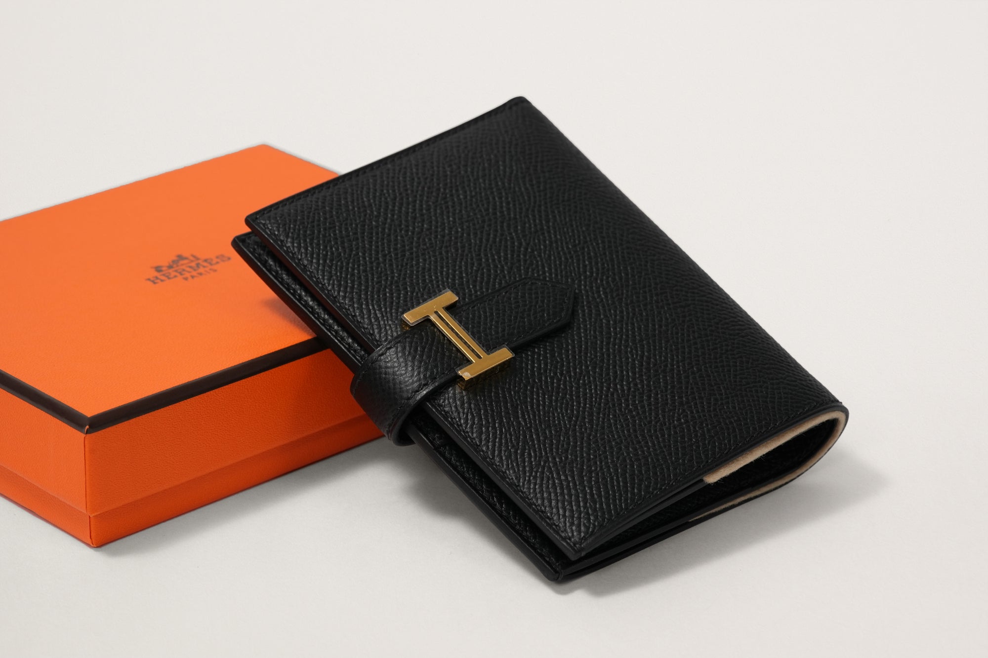 ♡♡♡　エルメス　ベアンコンパクト　HERMES エルメス HERMES 折り財布 ベアン コンパクト【FITHOUSE ONLINE SHOP