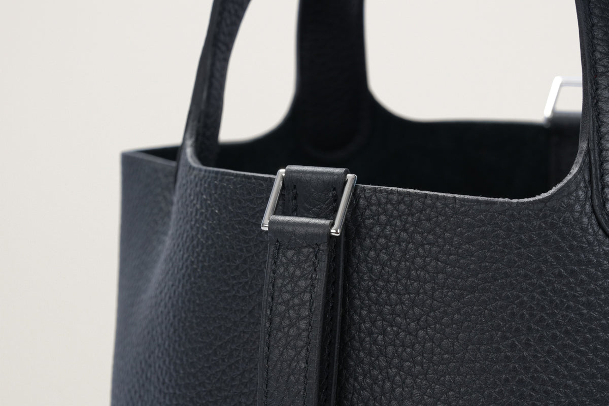 HERMES ピコタンロック18 黒