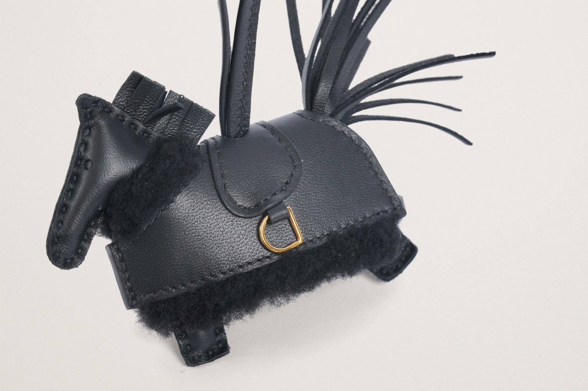 HERMES ロデオチャーム HERMES ロデオチャームPM ロベオプラッシュ 黒 – GINZA SATAKE
