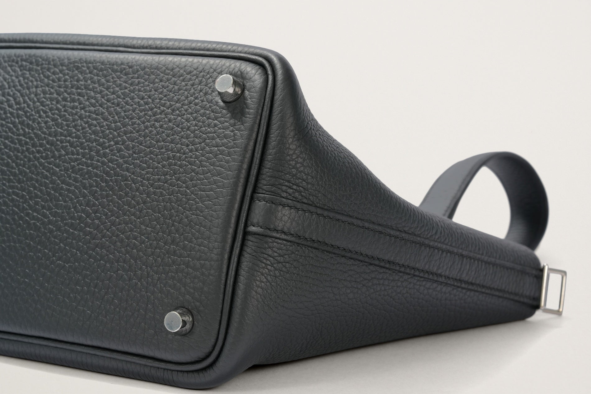 HERMES ピコタンロック18 黒