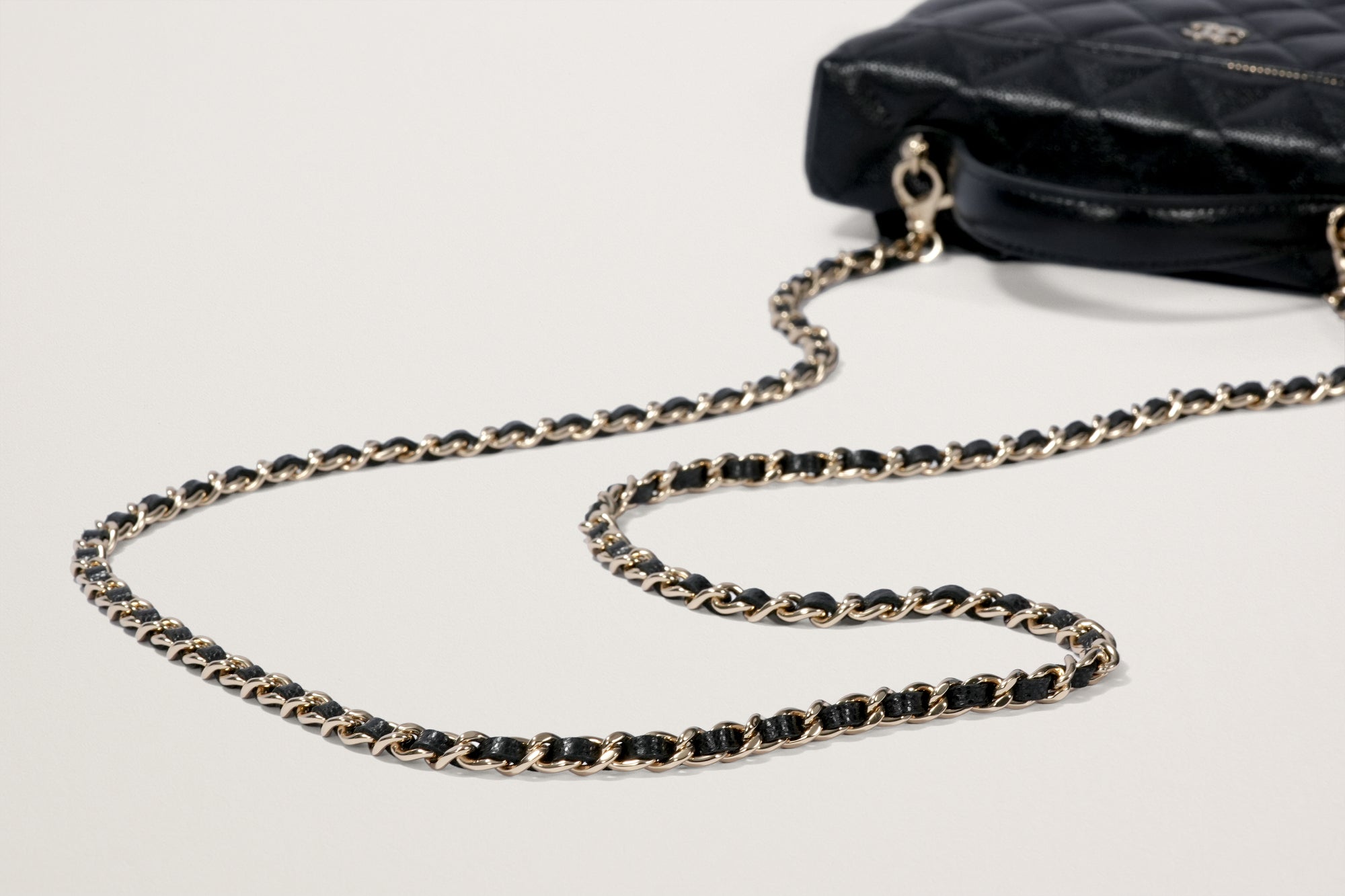 CHANEL マトラッセ スモールヴァニティケース