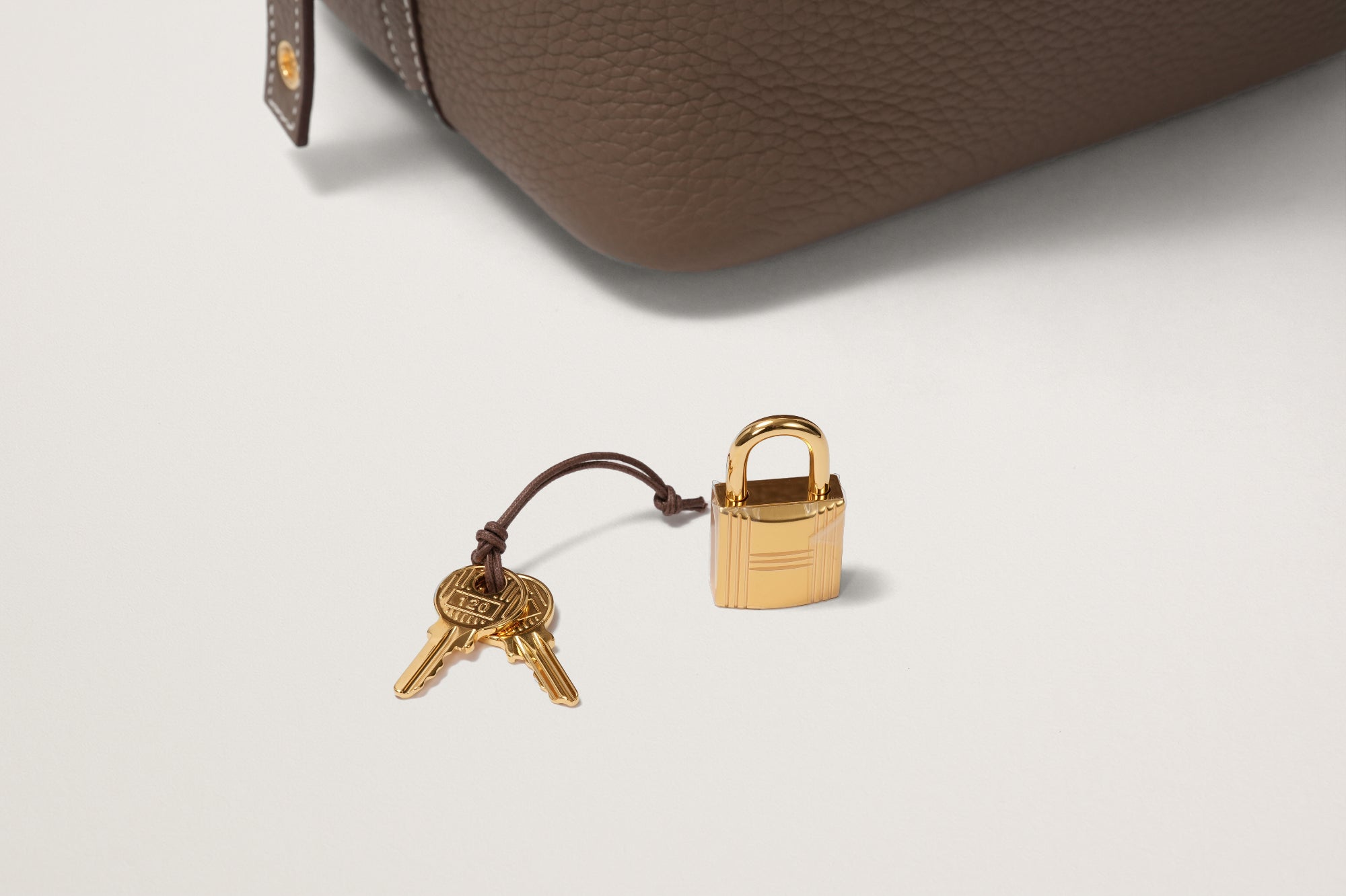 HERMES ピコタンロック18