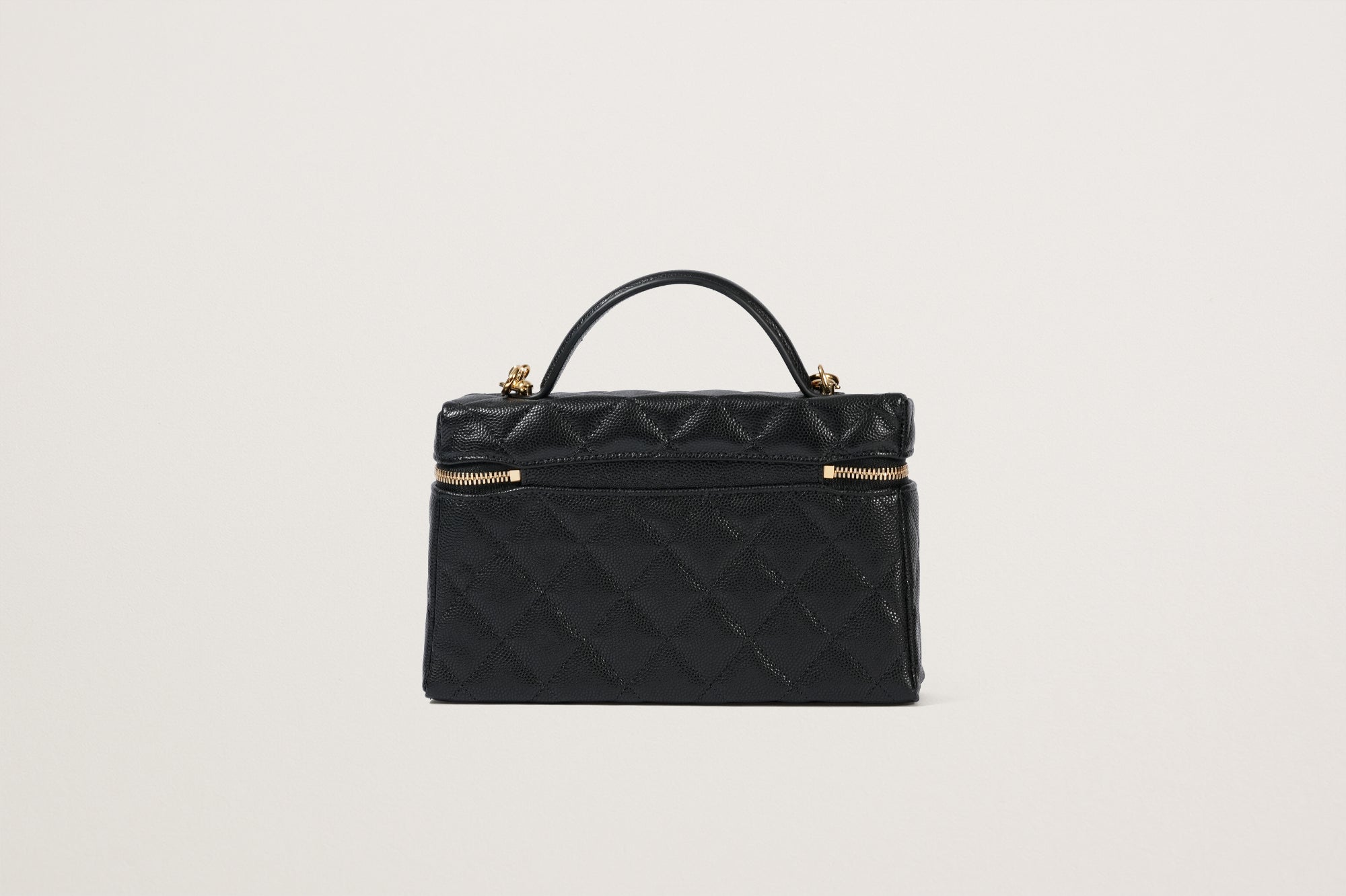 CHANEL マトラッセ スモールヴァニティケース – GINZA SATAKE