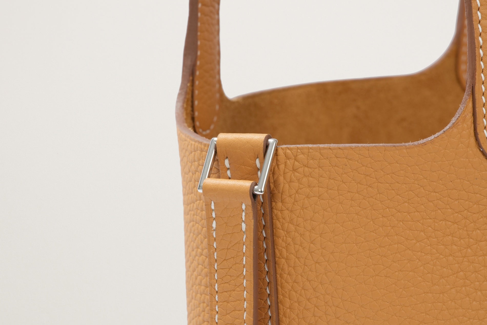 HERMES ピコタンロック18 ナチュラルサブレ