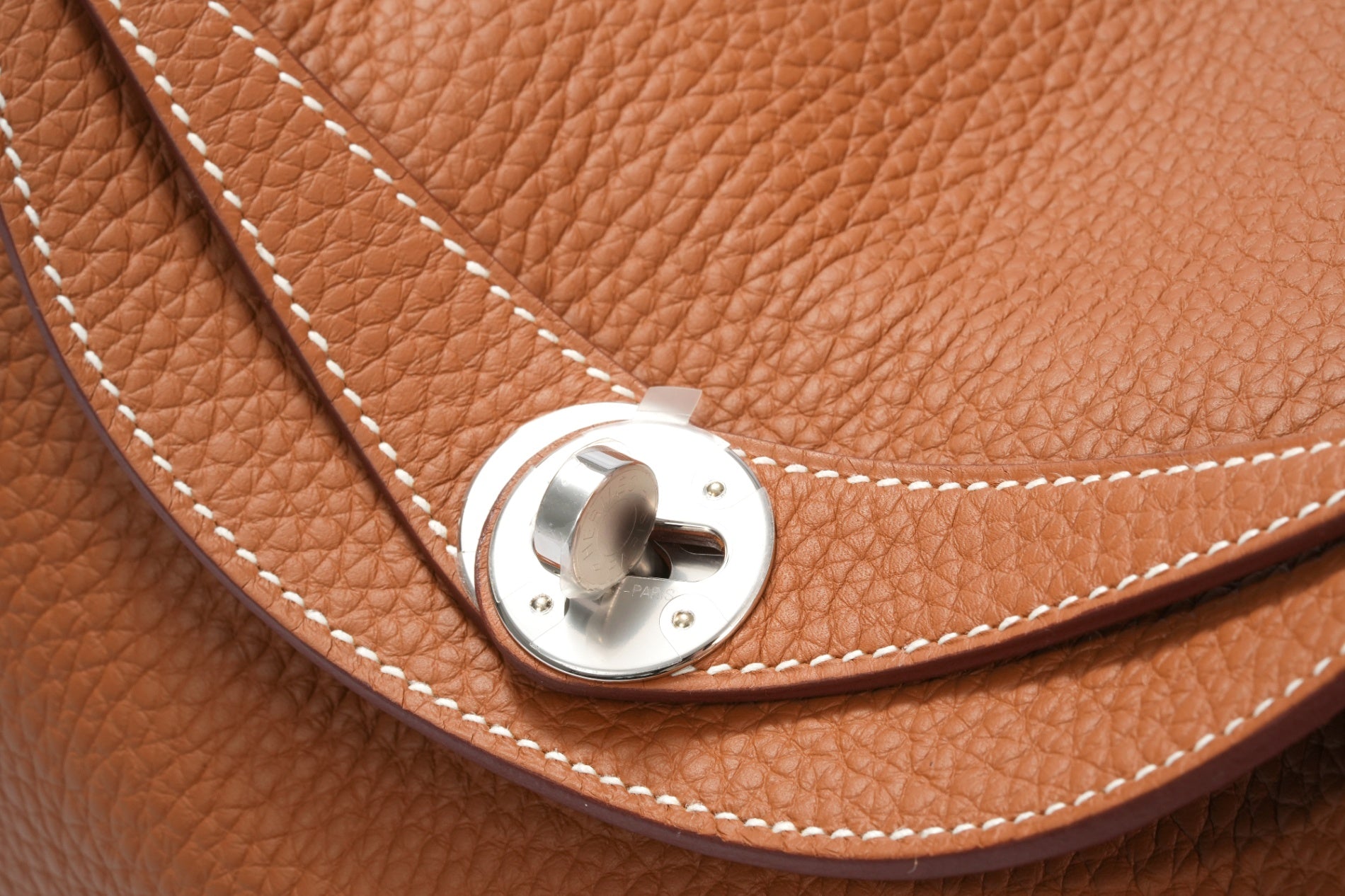 HERMES リンディ26 ゴールド