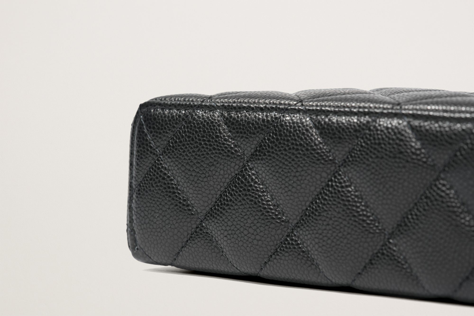CHANEL マトラッセ スモールヴァニティケース