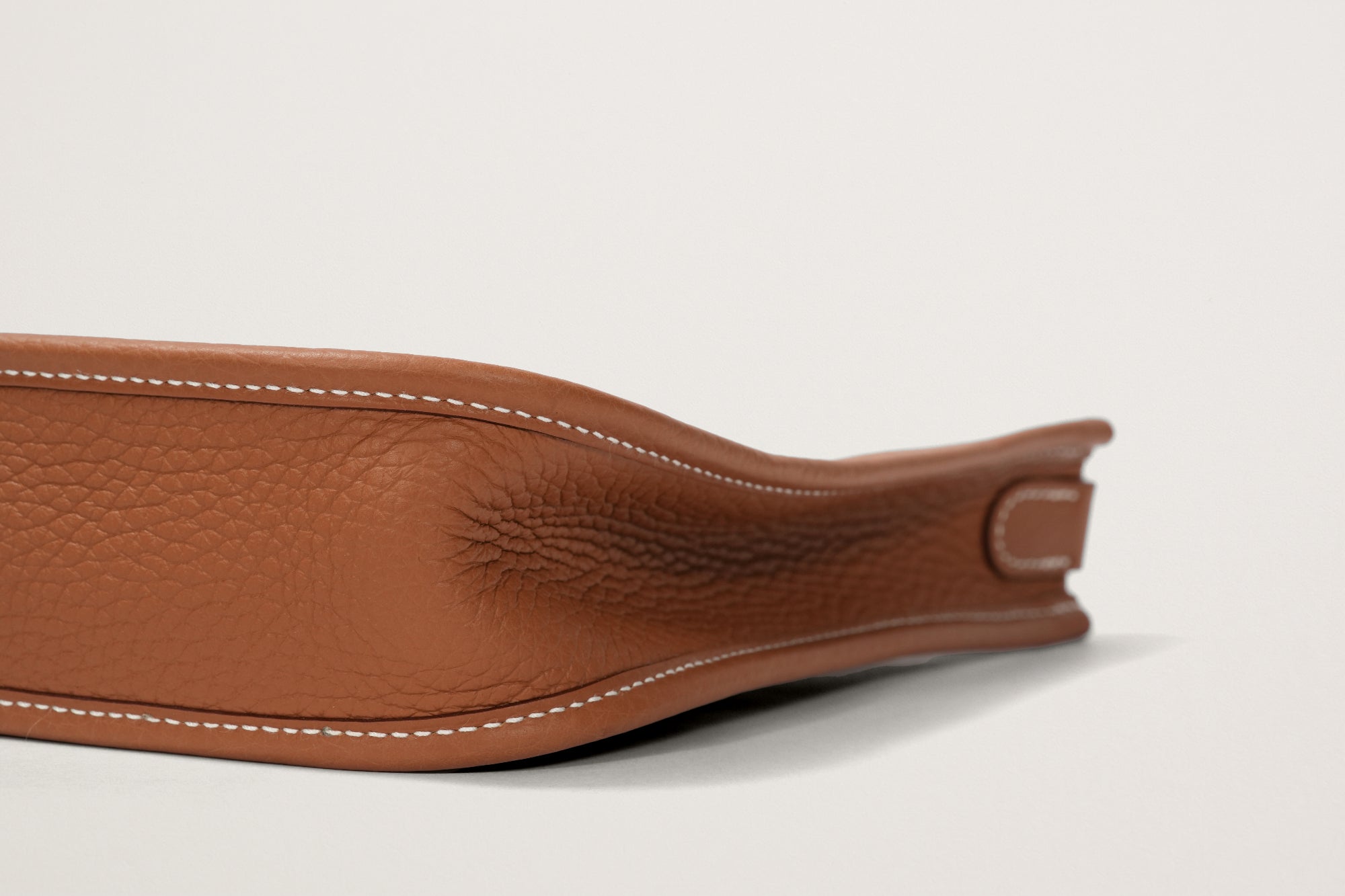 HERMES エヴリンアマゾ－ヌ16 ゴールド