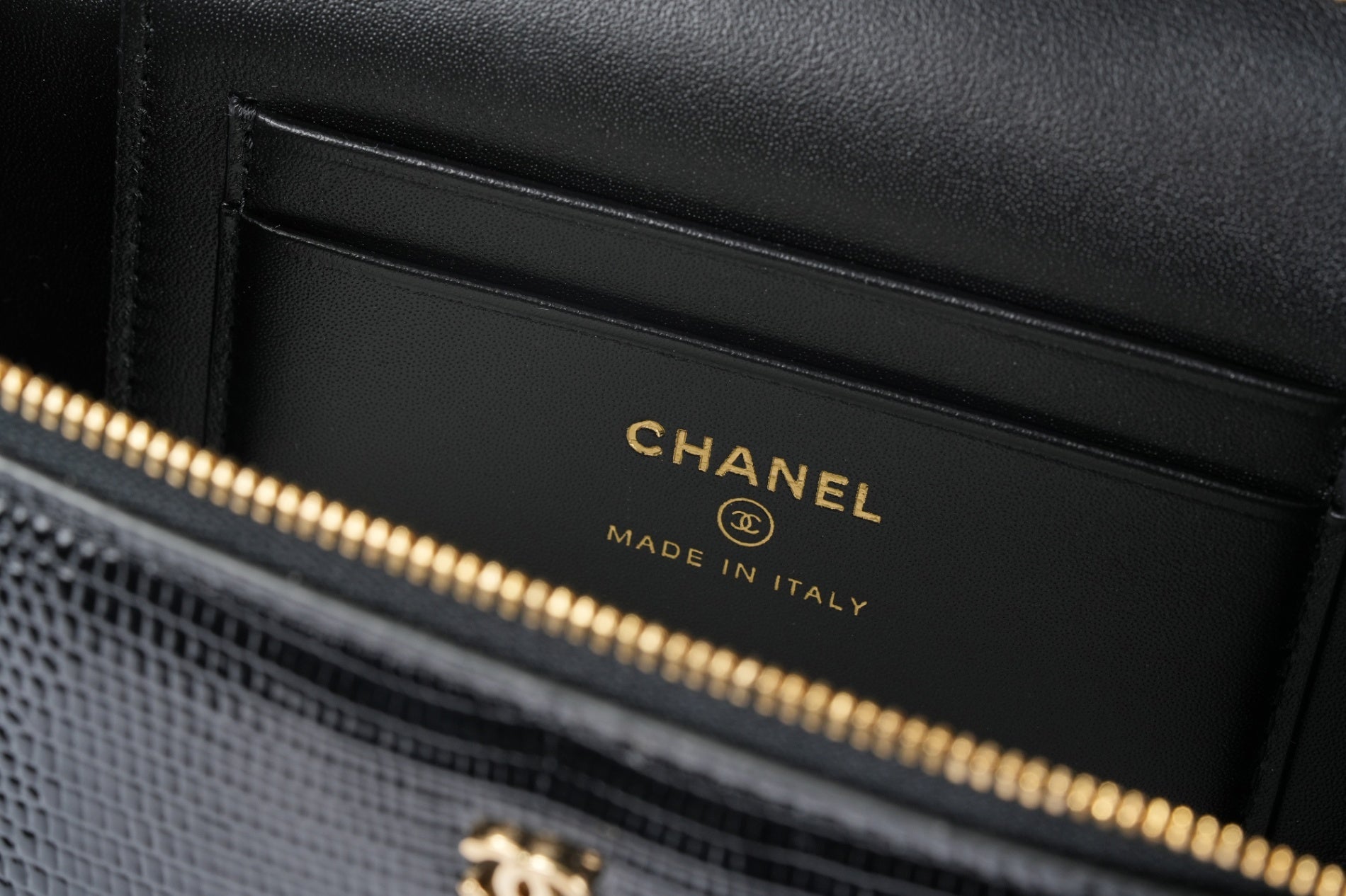 CHANEL マトラッセ スモールヴァニティケース