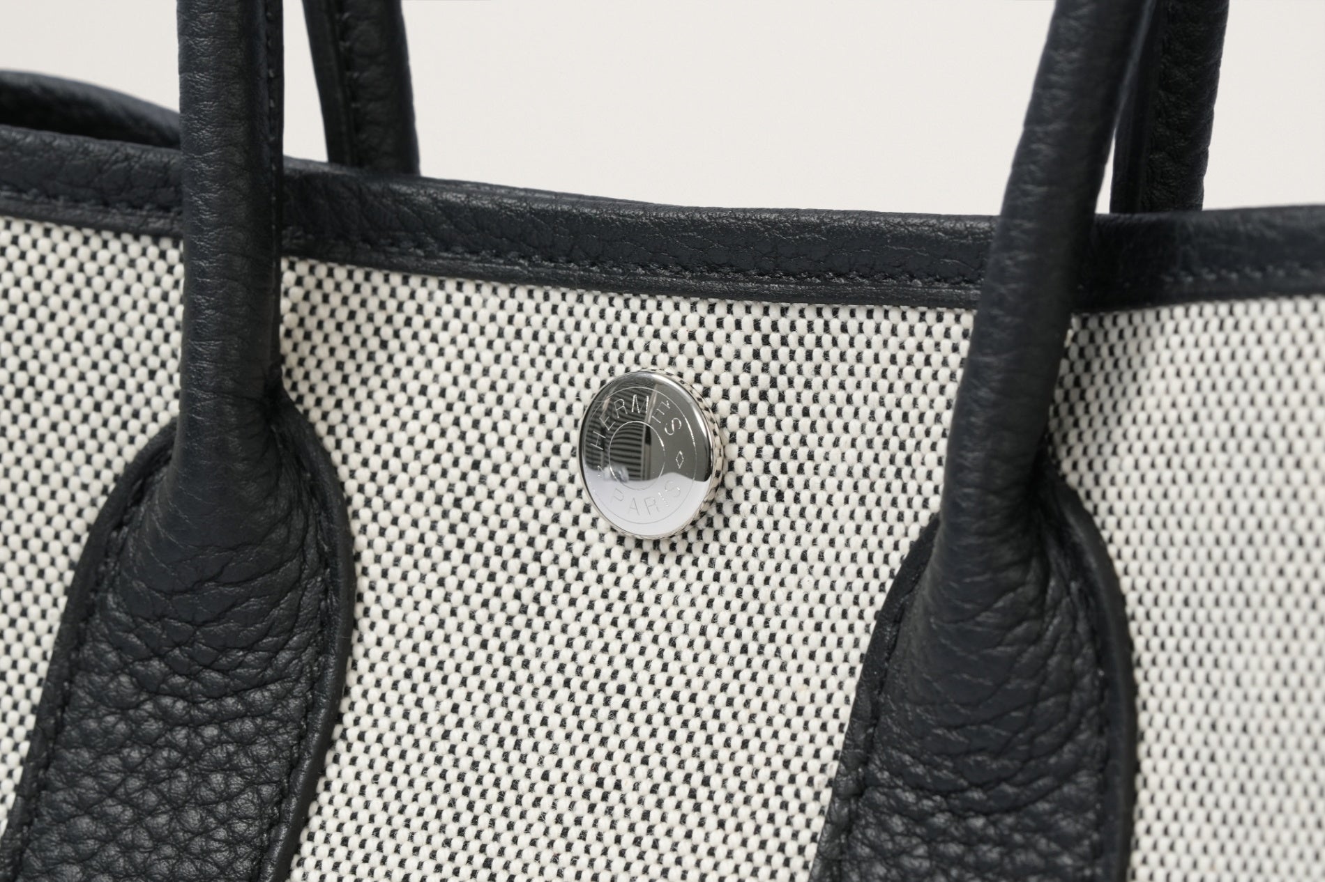 HERMES ネオ・ガーデン23 黒