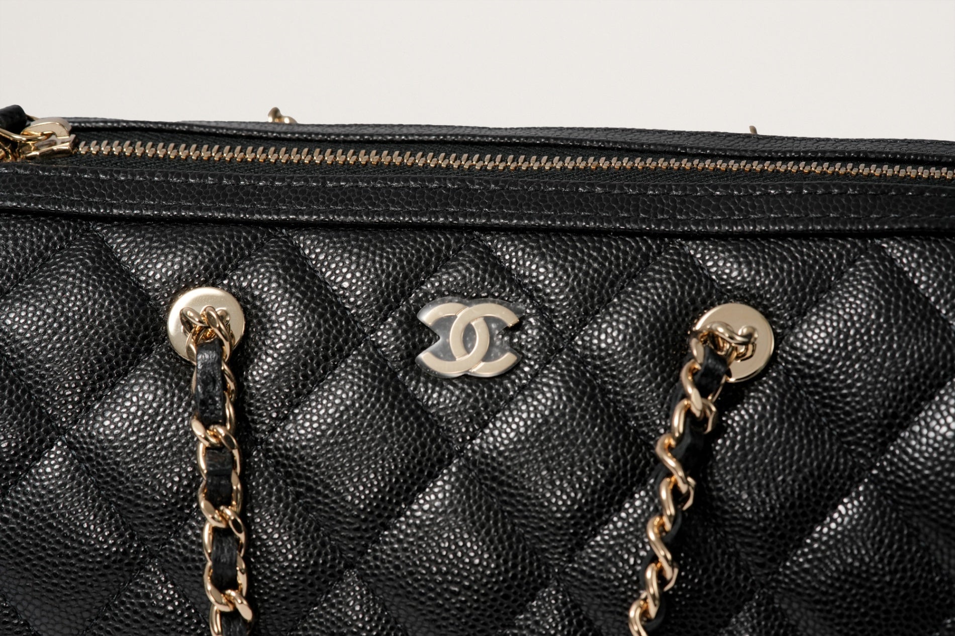 CHANEL シャネル チェーンショルダー