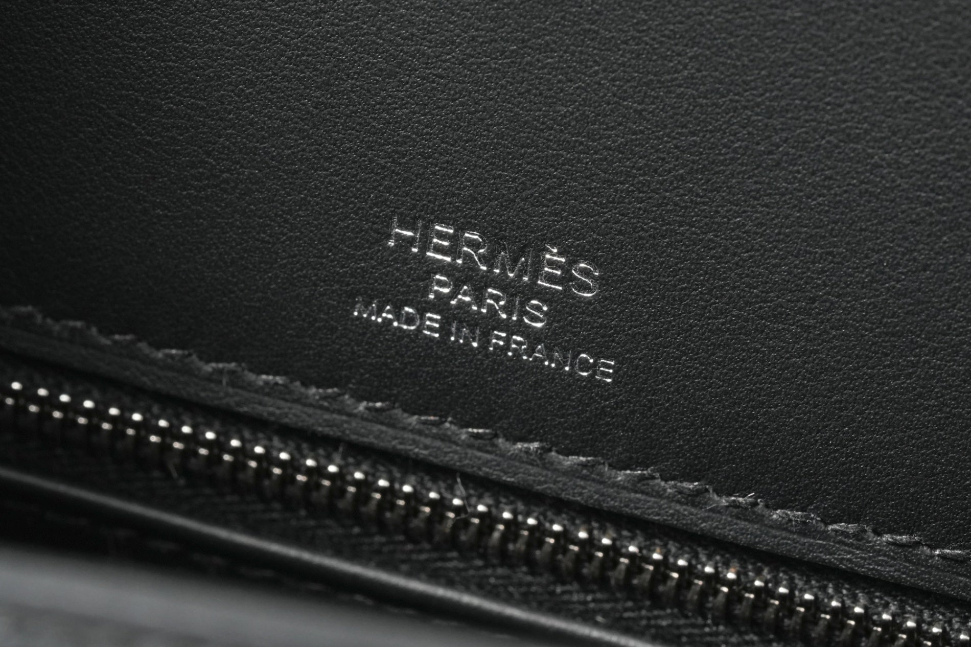 HERMES ケリー25 黒/エクリュ
