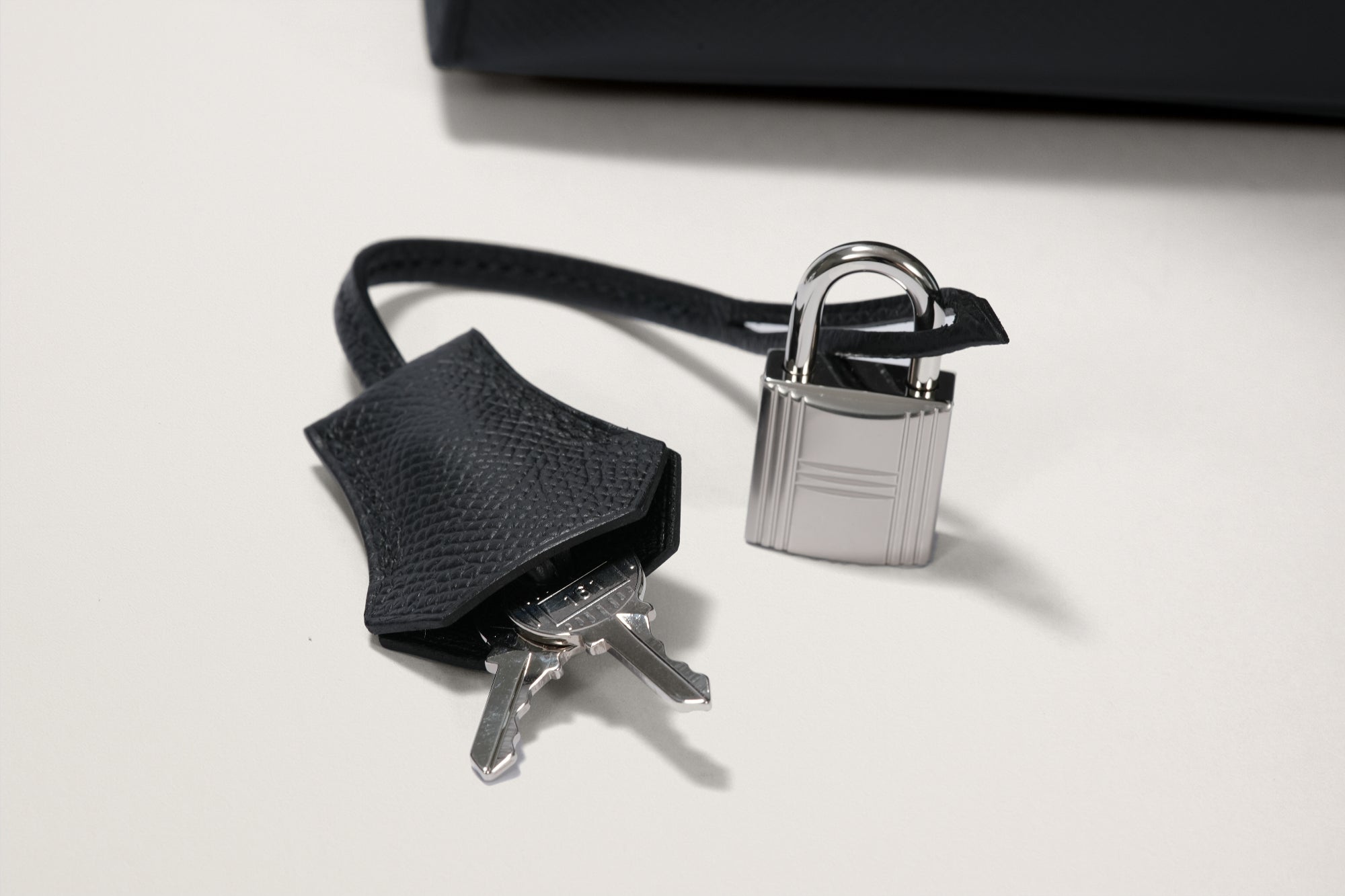 HERMES ケリー25 黒 – GINZA SATAKE