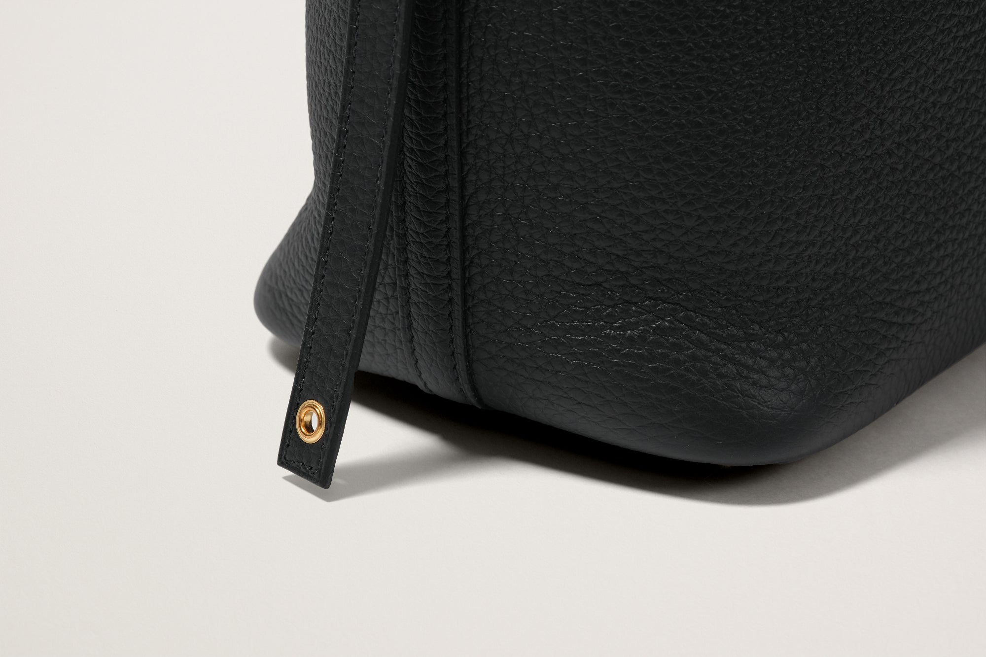 HERMES ピコタンロック18 黒