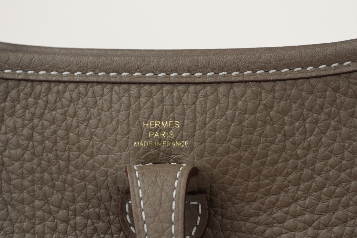 HERMES エヴリン16 エトゥープ