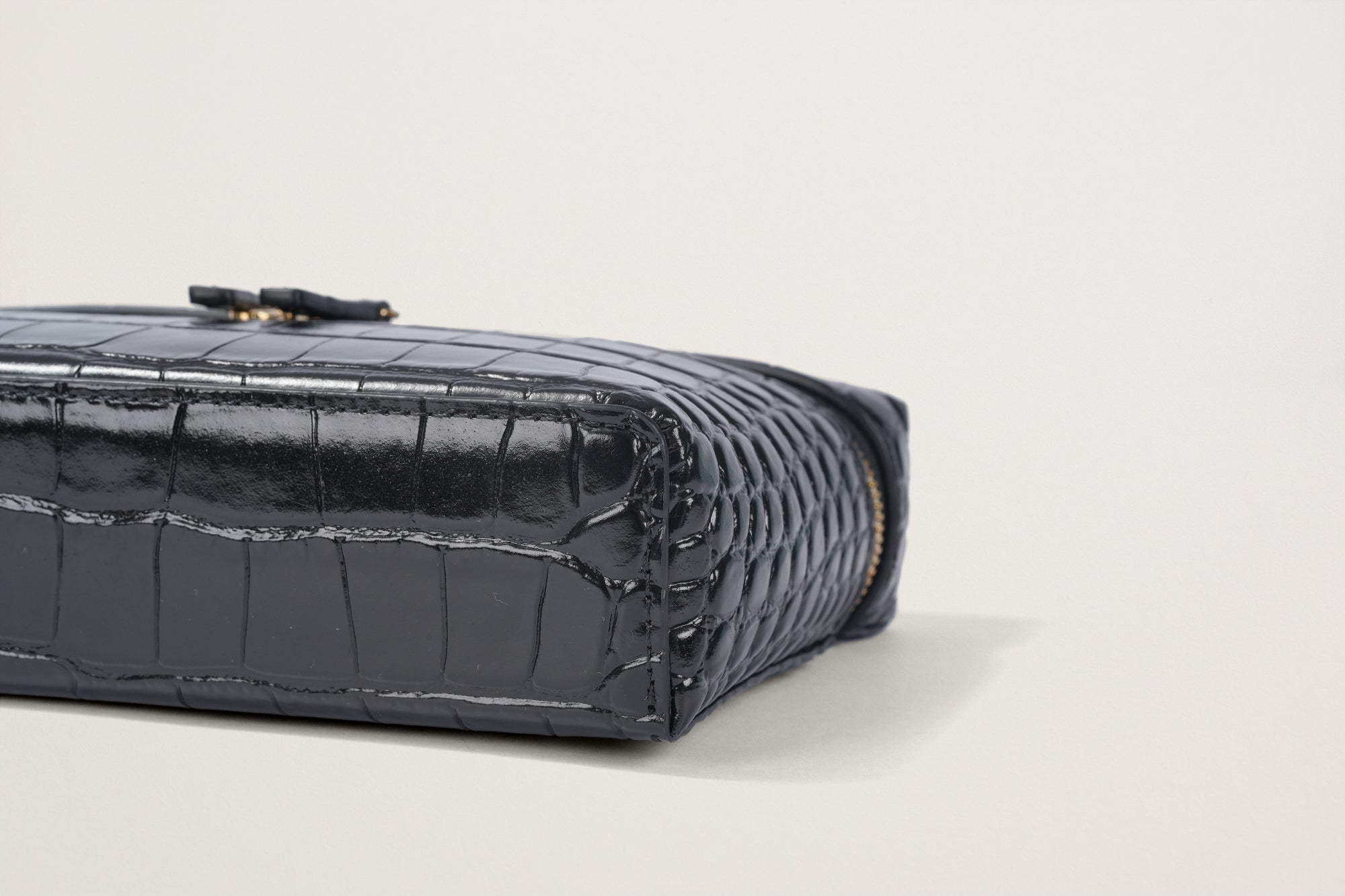 CHANEL シャネル　ヴァニティケース