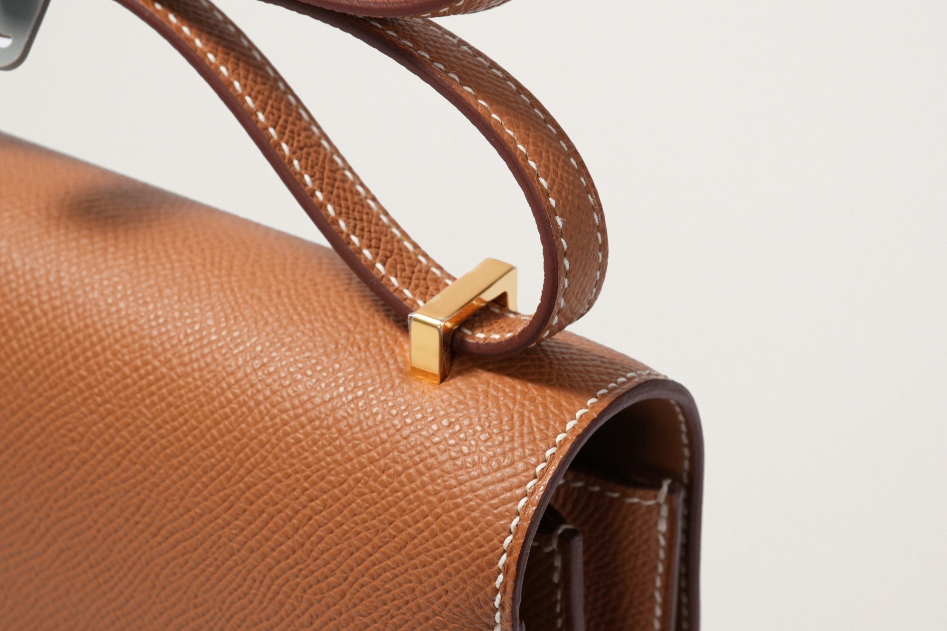 HERMES コンスタンスミニ ゴールド