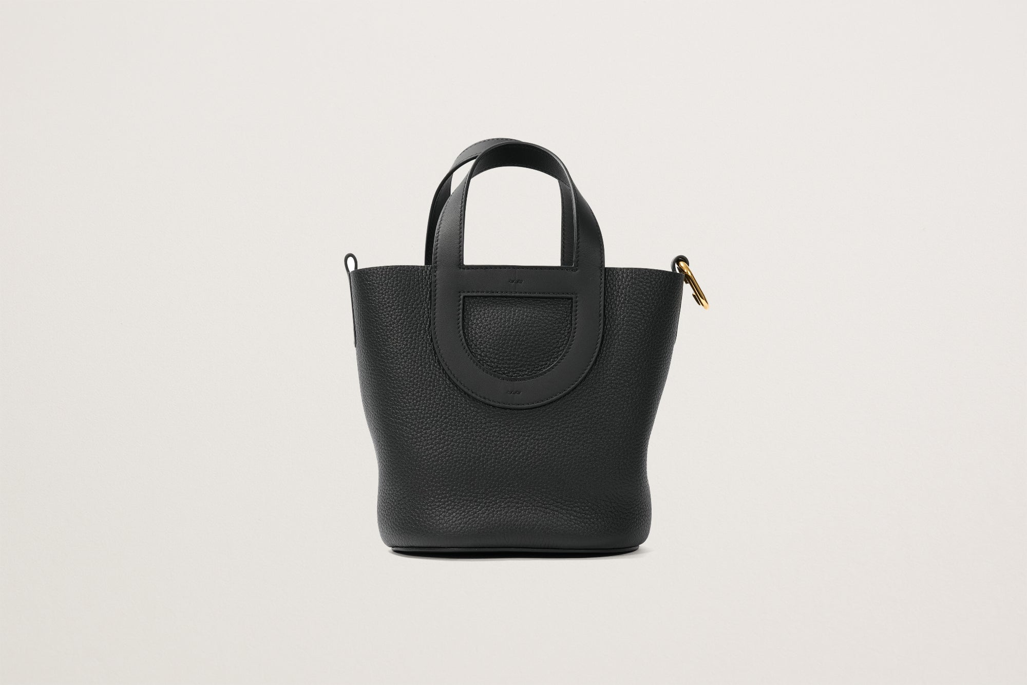 HERMES インザループ18 黒